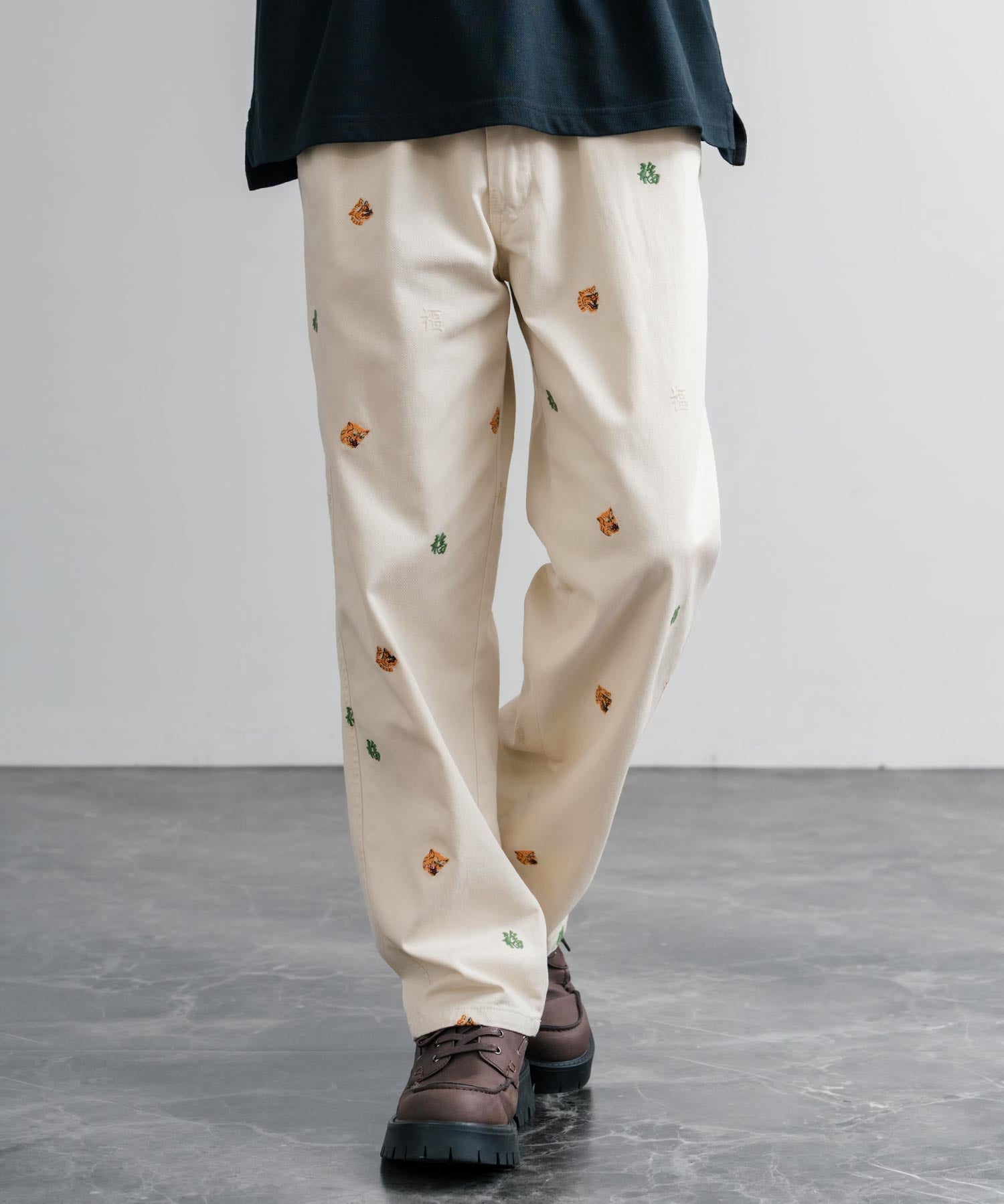 HOUSTON TWILL ALLOVER EMB EASY PANTS コットンツイル総柄刺繍イージーテーパードチノパンツ 16178