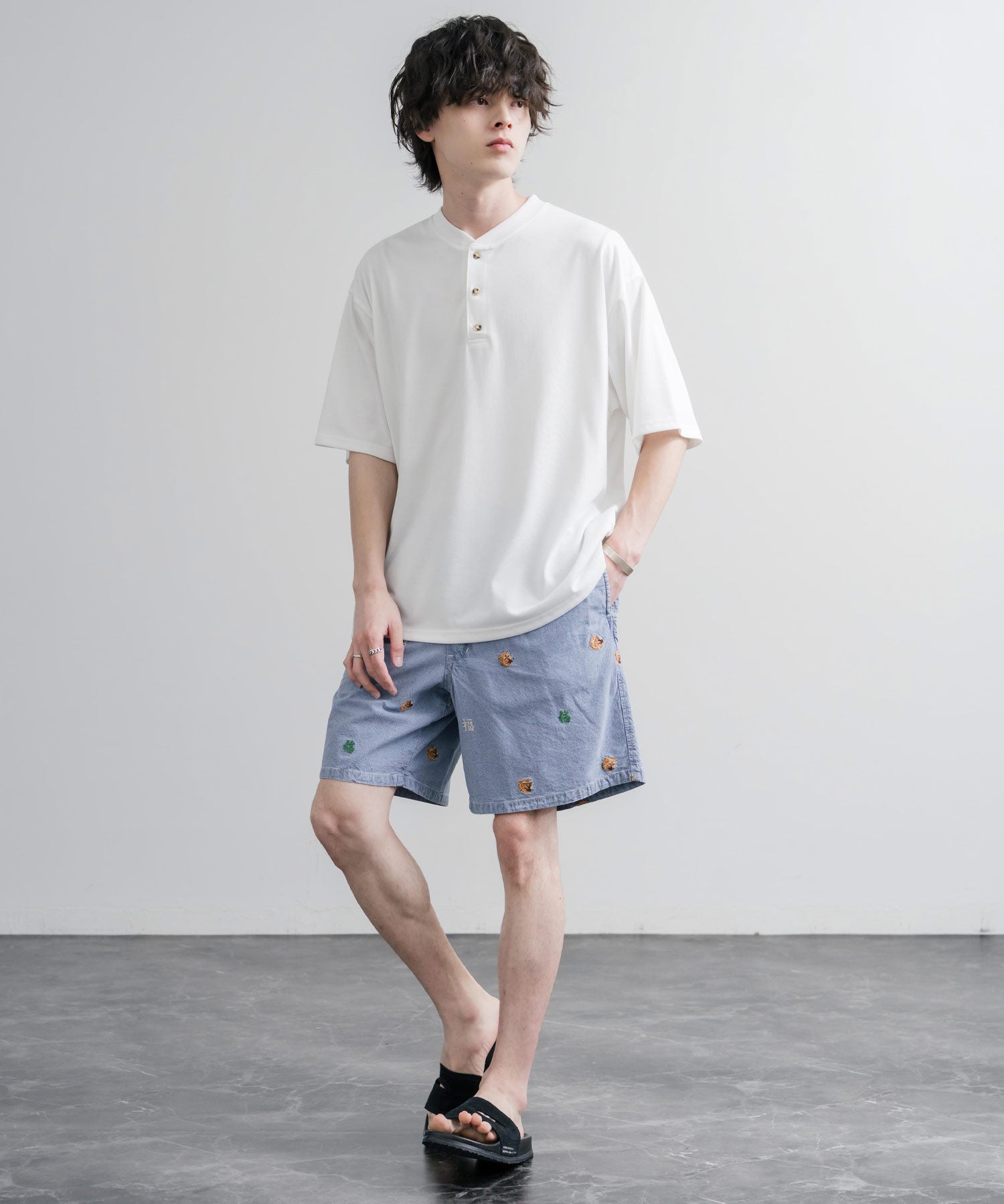 HOUSTON CHAMBRAY ALLOVER EMB EASY SHORTS シャンブレー総柄刺繍イージーショートパンツ 16180