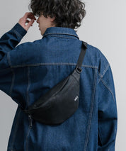 MEI メイ STANDARD MOON SHOULDE ワンポイントロゴ刺繍三日月型ボディバッグ/ウエストポーチ/ショルダーバッグ 16190