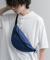 MEI メイ STANDARD MOON SHOULDE ワンポイントロゴ刺繍三日月型ボディバッグ/ウエストポーチ/ショルダーバッグ 16190