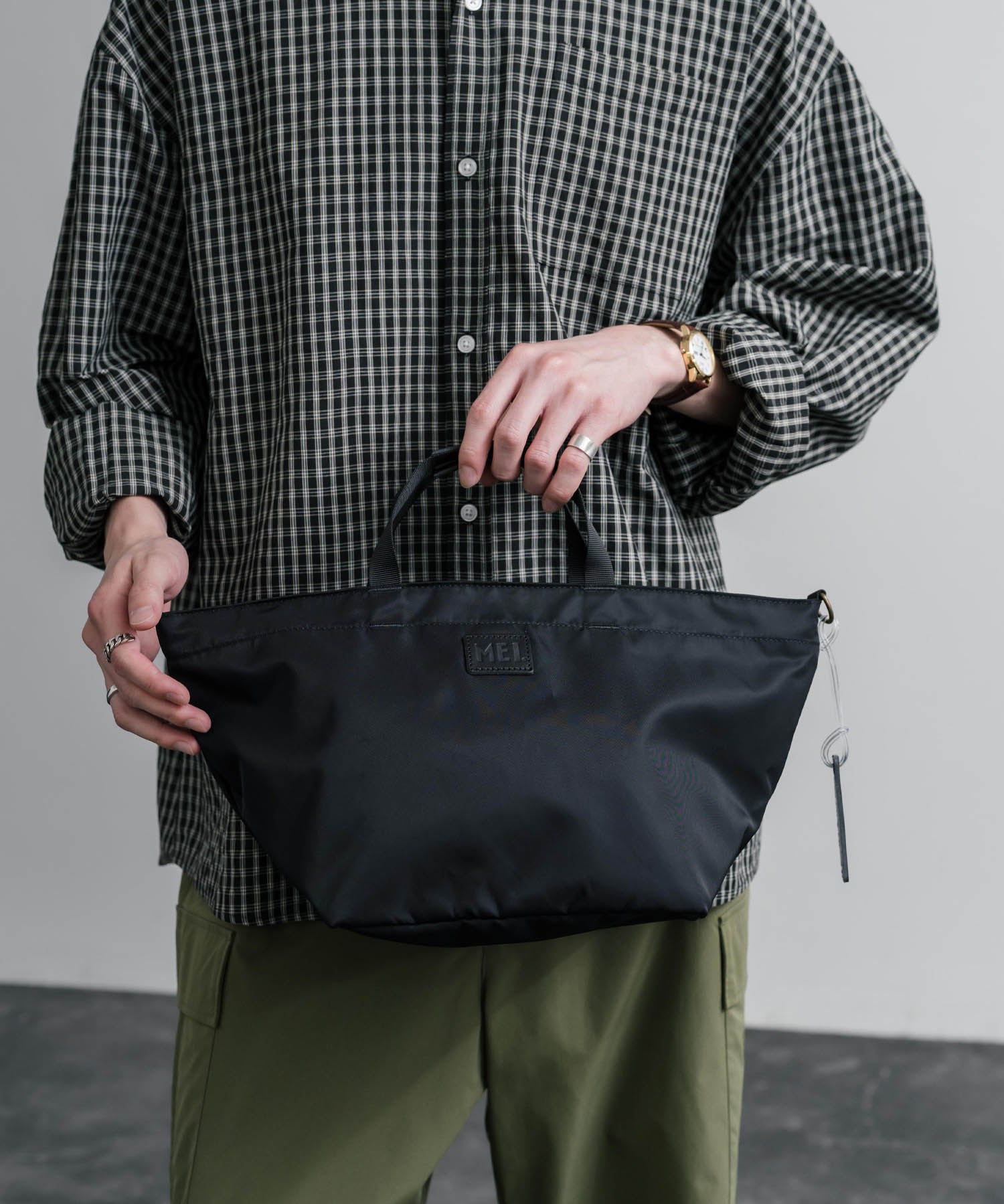 MEI TOTEBAG M ロゴプレート2WAYトートショルダーバッグ 16197