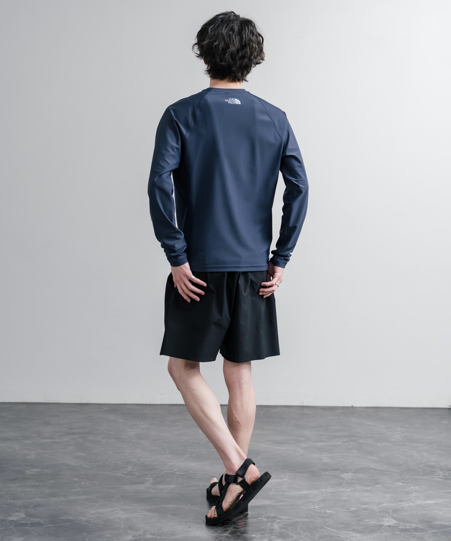 THE NORTH FACE ザ・ノースフェイス M'S ESSENTIAL L/S RASHGUARD 接触
