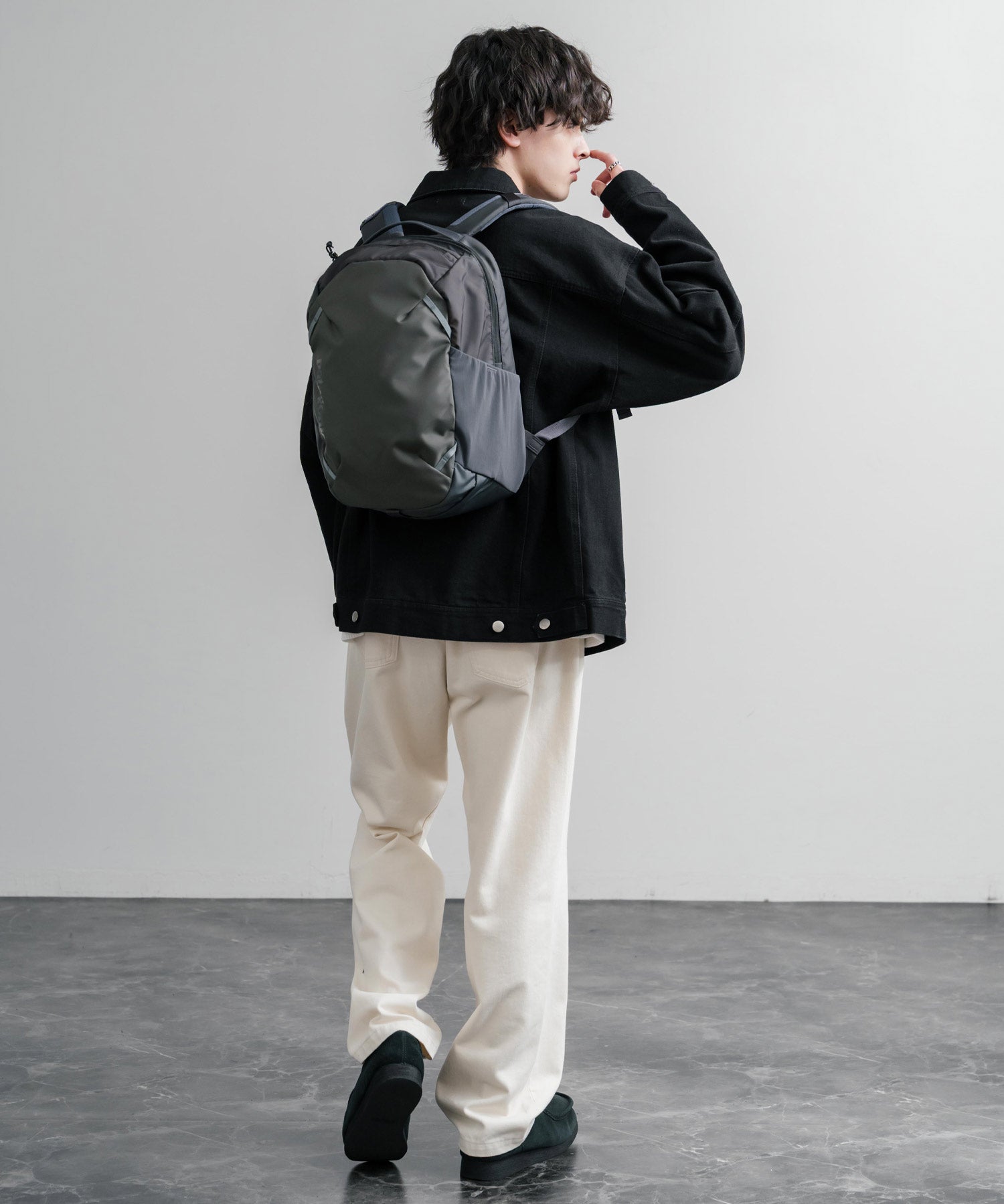 Patagonia ATOM DAY PACK 24L ワンポイントロゴバックパック リュックサック 16216