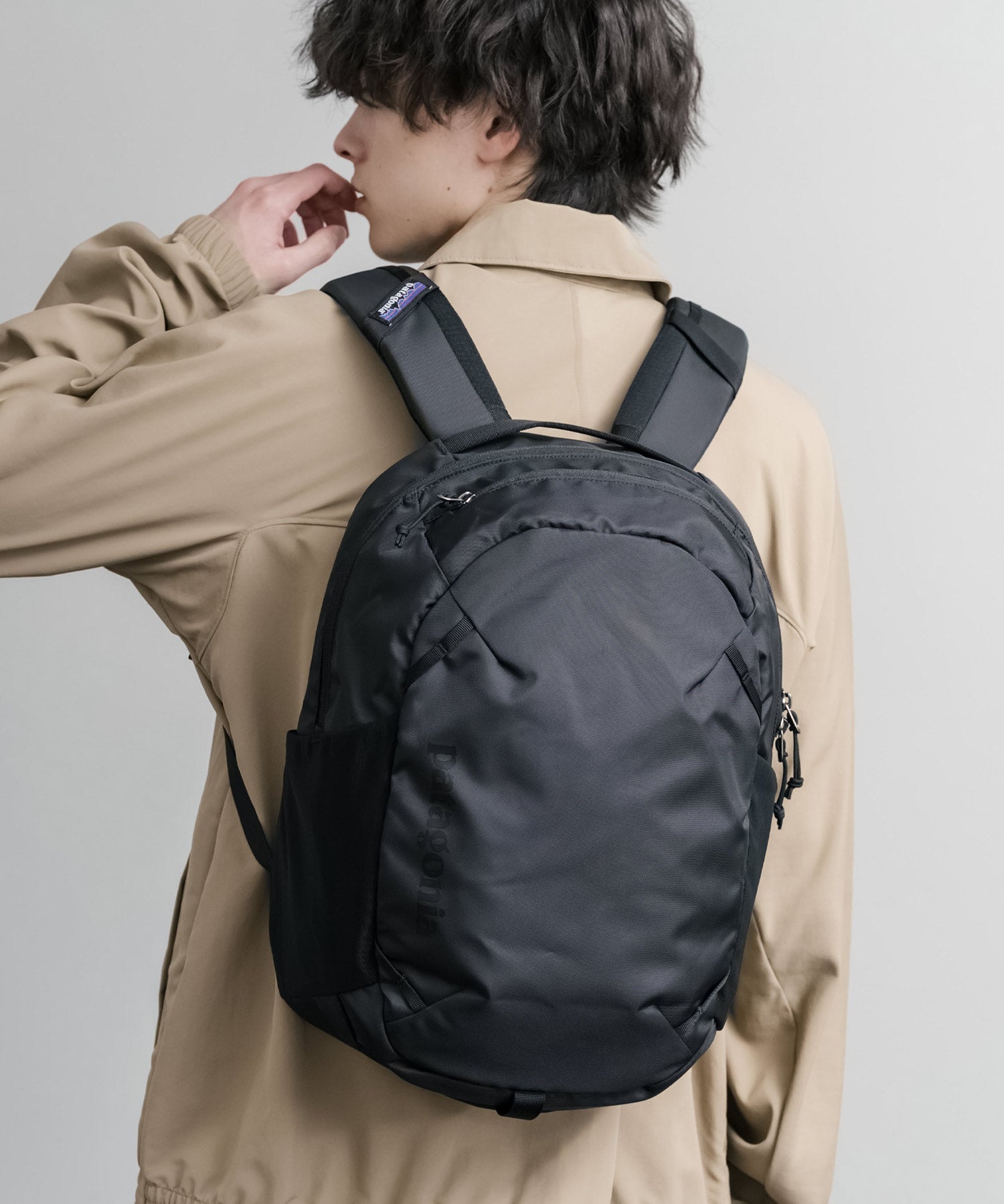 Patagonia ATOM DAY PACK 24L ワンポイントロゴバックパック リュックサック 16216