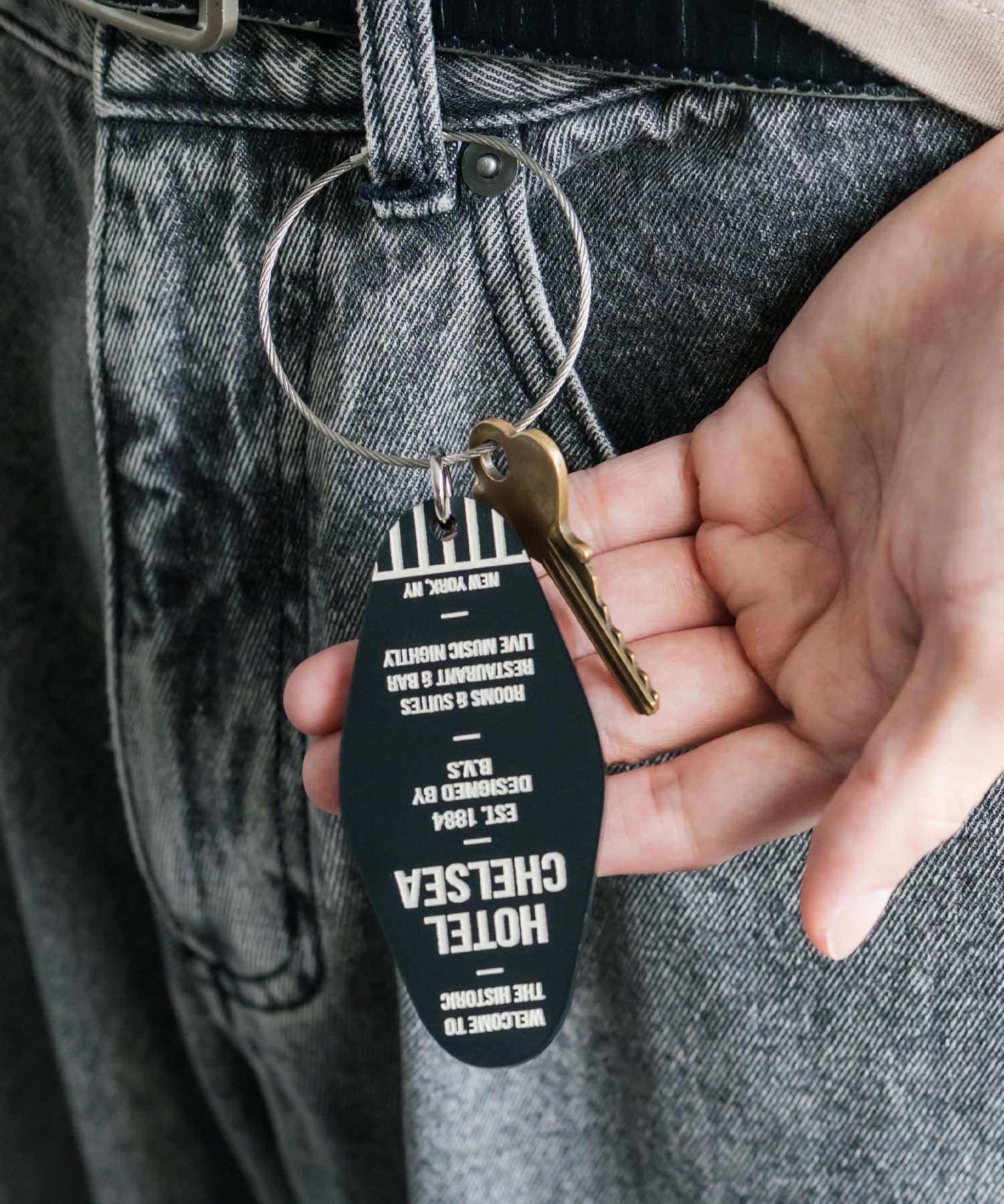 Butler Verner Sails 日本製 CHECK IN KEY TAG ワイヤーリングアクリルキーホルダー JA-3088 16239