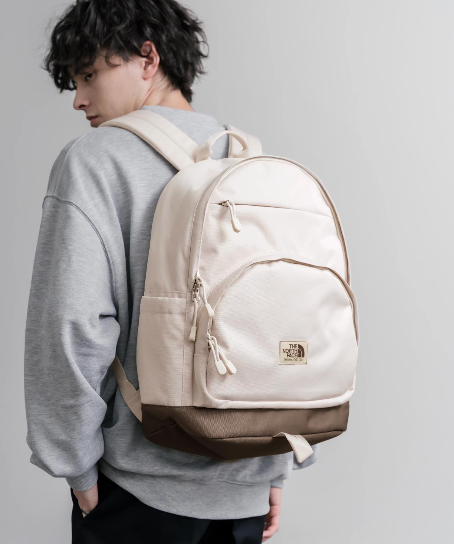 日本未展開モデル THE NORTH FACE ザ・ノースフェイス WHITE LABEL ホワイトレーベル STANDARD BACKPACK M バックパック/リュック 16357
