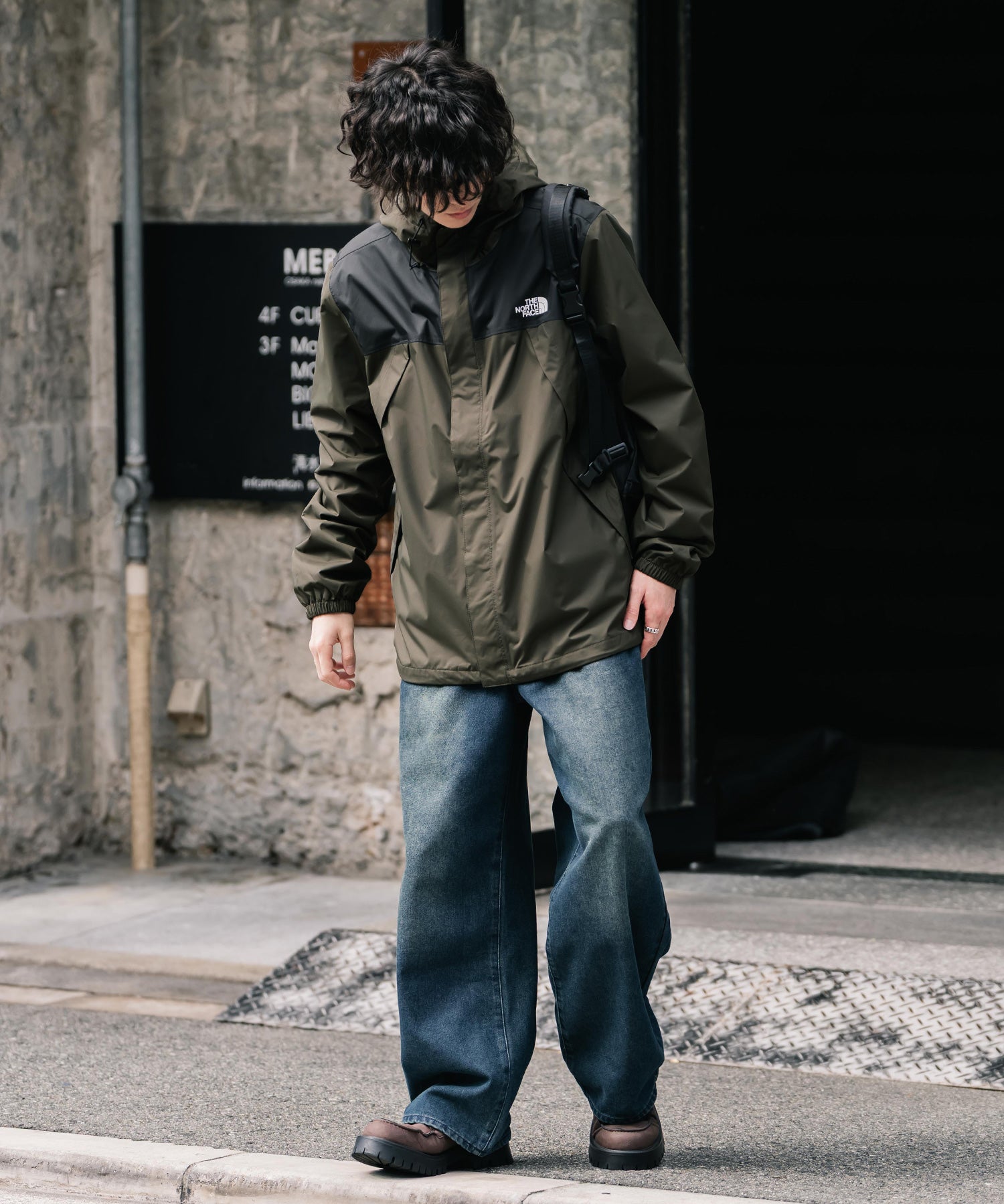 新色追加 THE NORTH FACE ザ・ノースフェイス ANTORA JACKET DRYVENTオーバーサイズワンポイントロゴアントラジャケット/マウンテンパーカー 16366