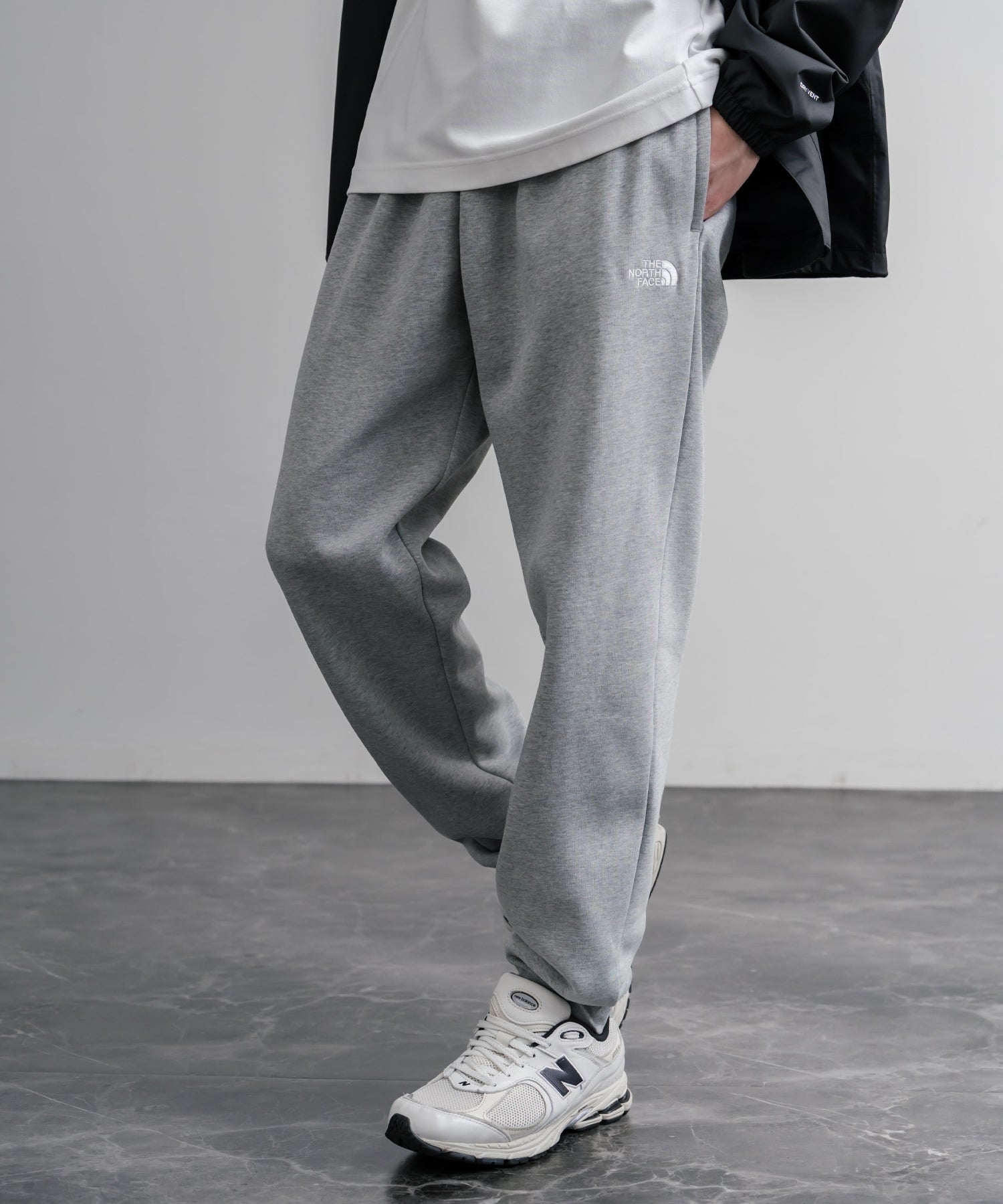 THE NORTH FACE M EVO SD REG JOGGER ノースフェイス 裏起毛ワンポイントロゴ刺繍スウェットイージージョガーパンツ 16369