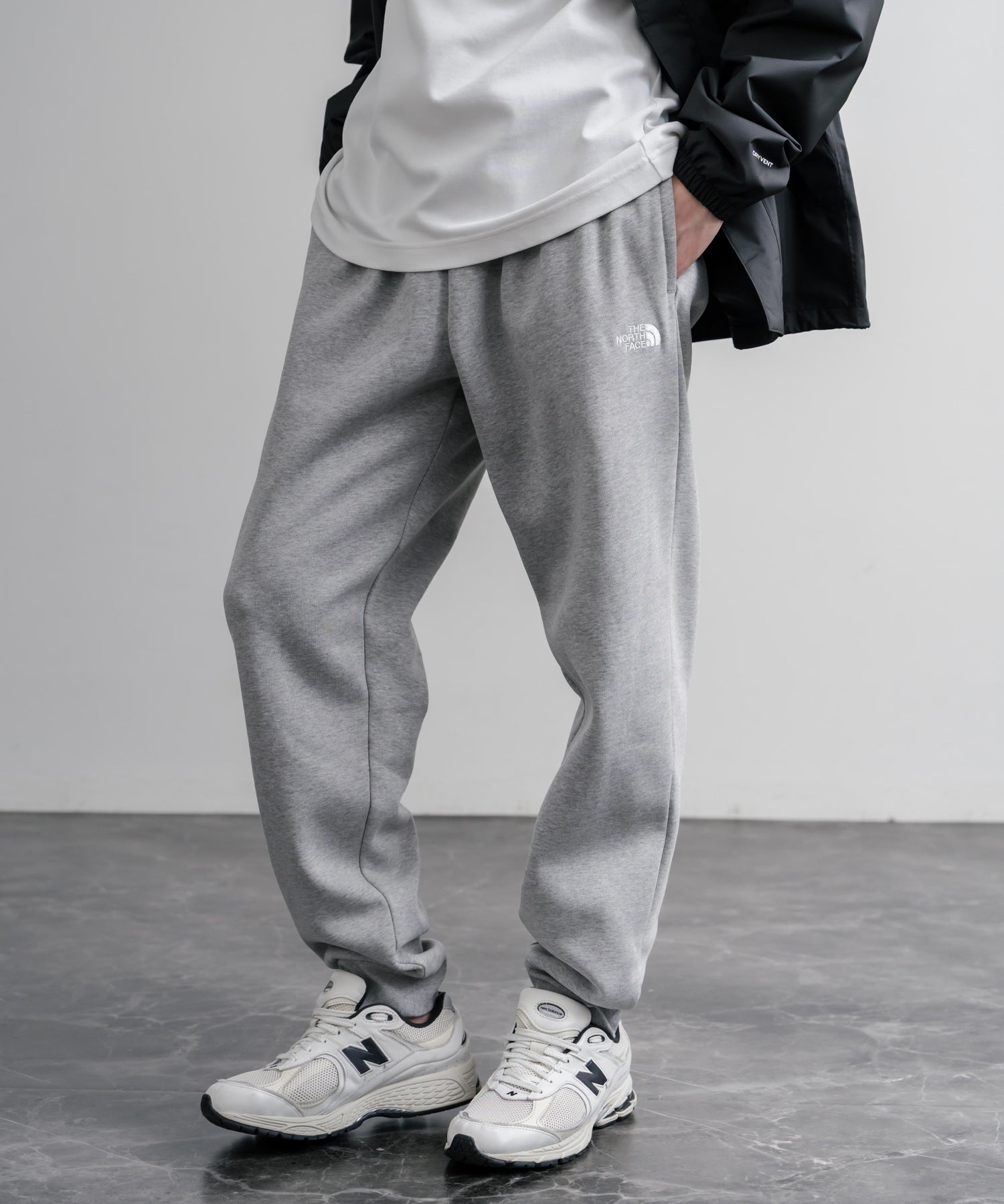 THE NORTH FACE M EVO SD REG JOGGER ノースフェイス 裏起毛ワンポイントロゴ刺繍スウェットイージージョガーパンツ 16369
