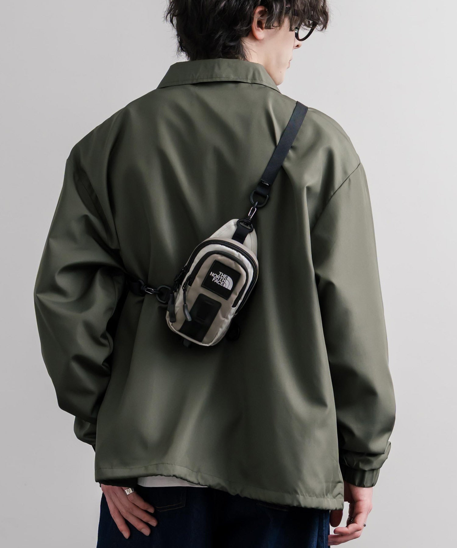 THE NORTH FACE ザ・ノースフェイス HOT SHOT CROSSBODY ホットショットクロスボディバッグ/コンパクトショルダーバッグ 16388
