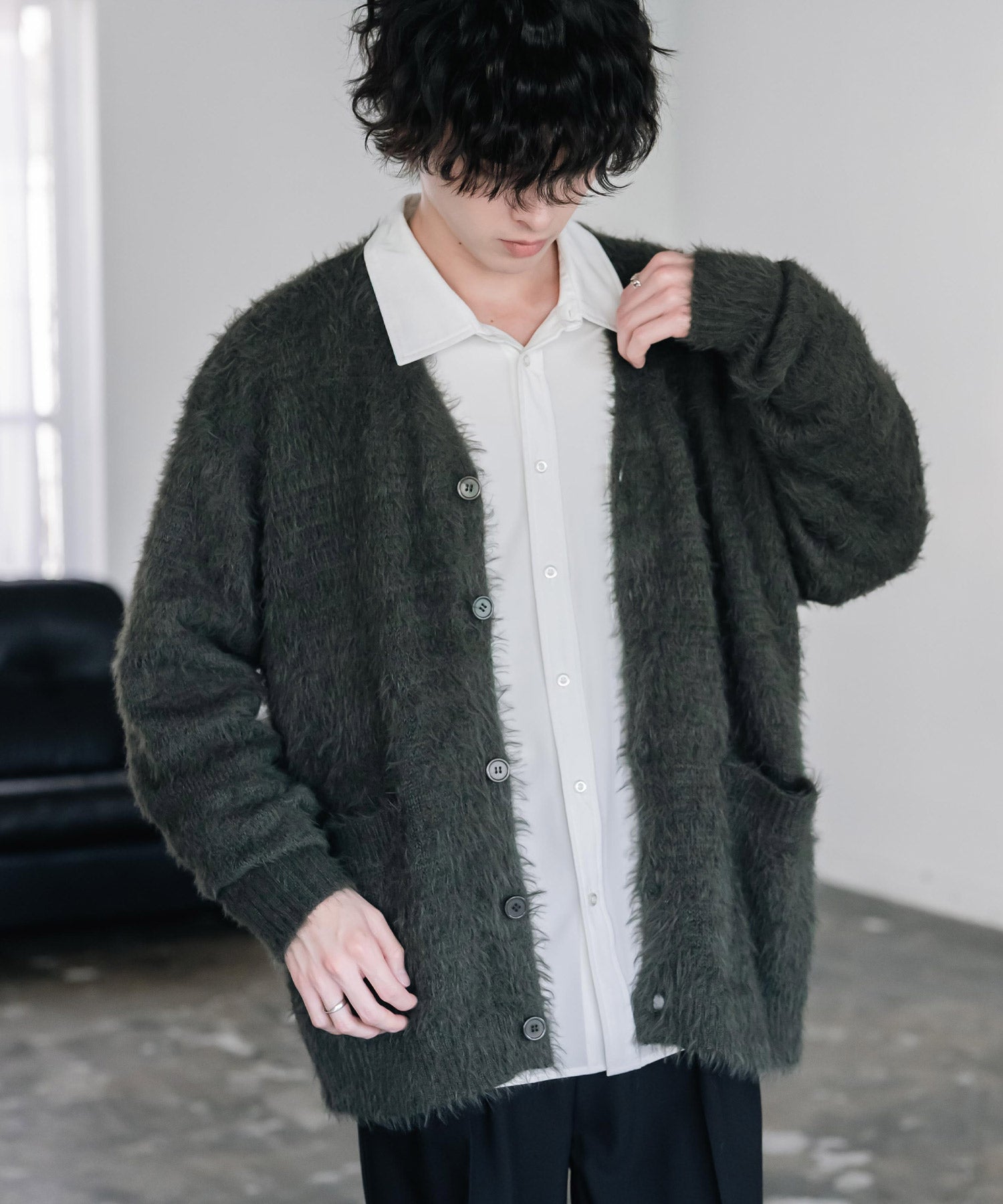 オーバーサイズ モヘアライクVネックボリュームシャギーニットカーディガン 16391