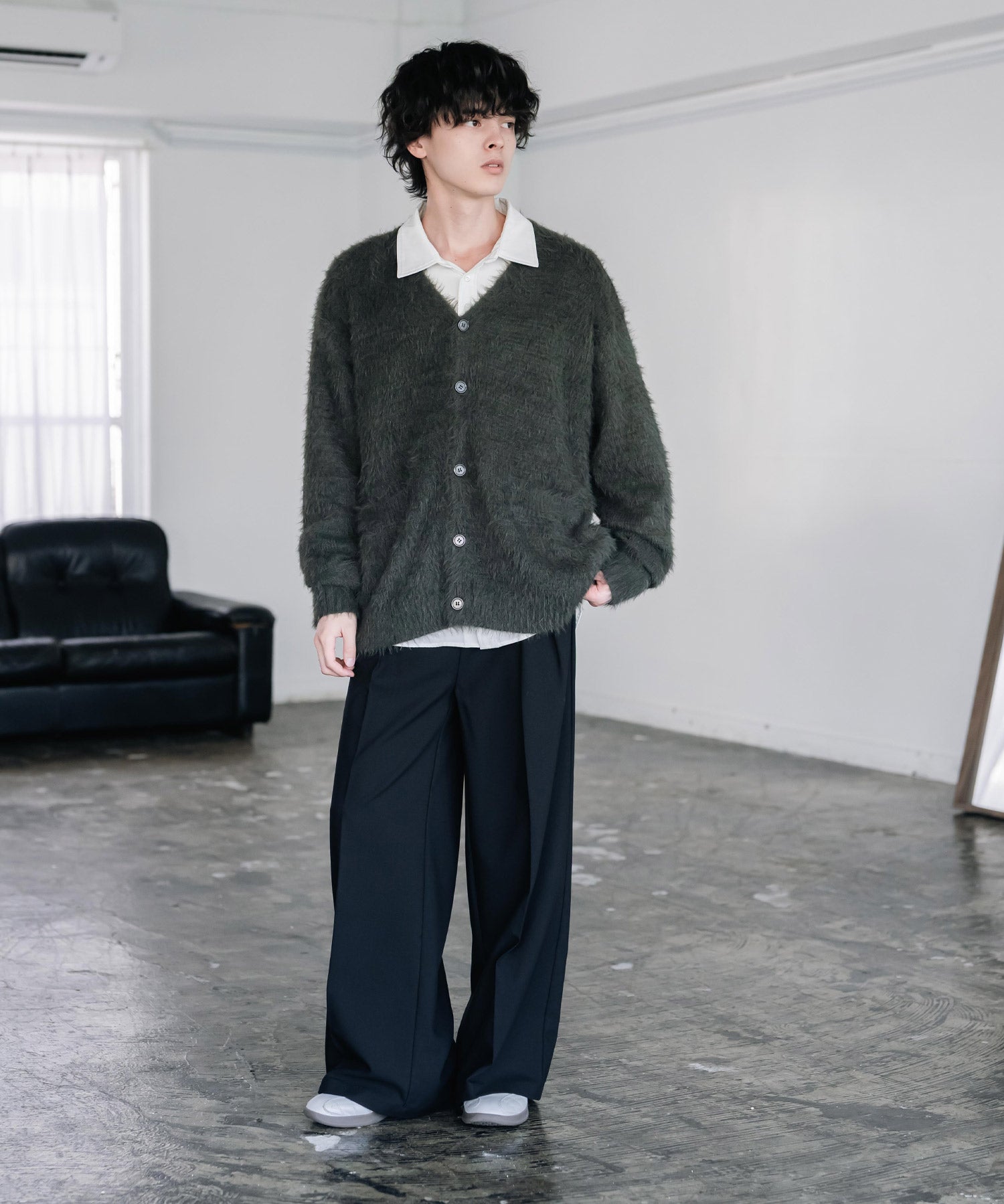 オーバーサイズ モヘアライクVネックボリュームシャギーニットカーディガン 16391