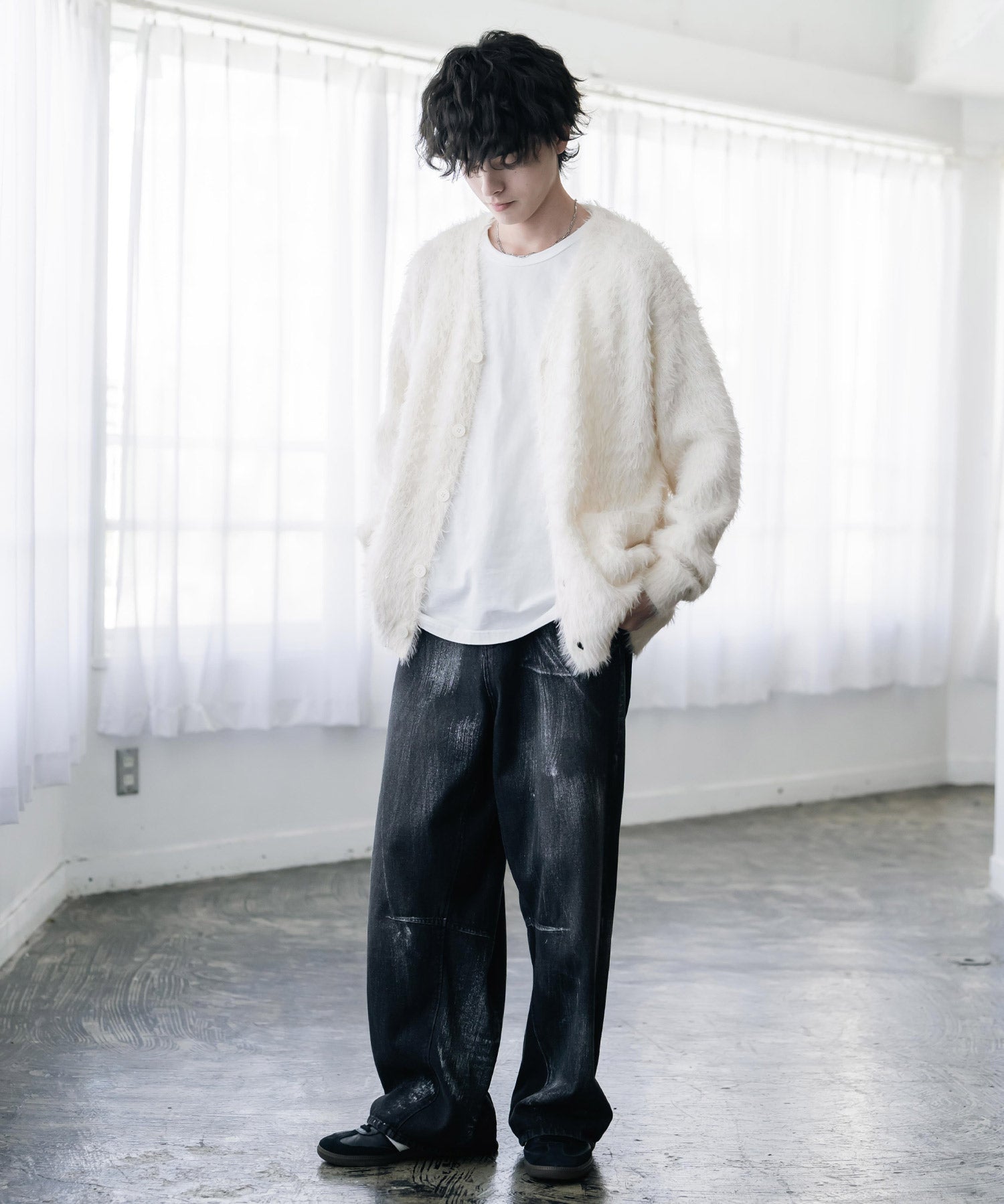 オーバーサイズ モヘアライクVネックボリュームシャギーニットカーディガン 16391