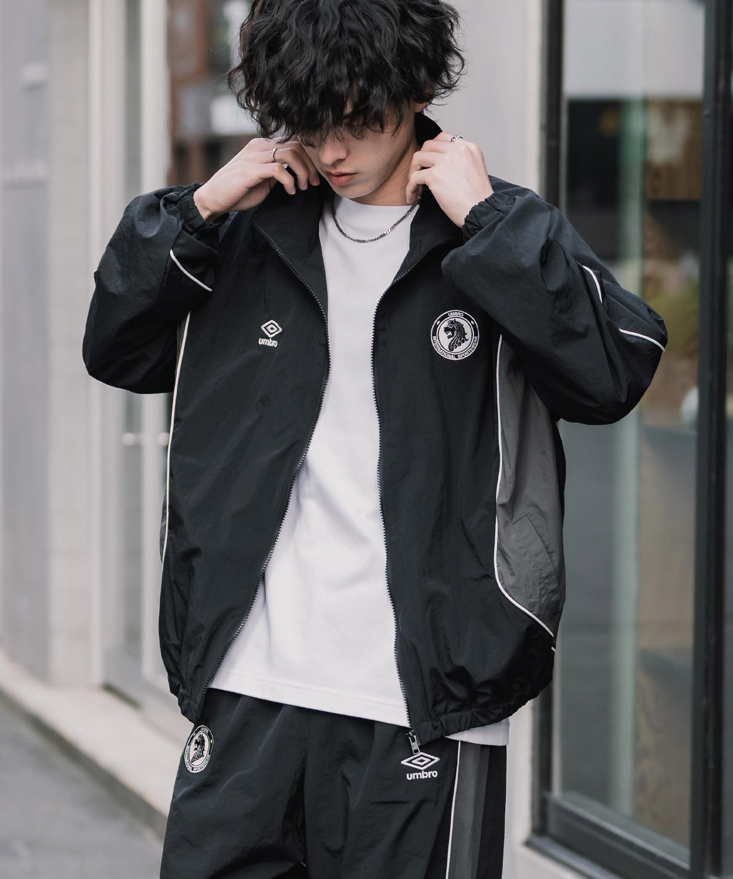 UMBRO アンブロ オーバーサイズパイピングナイロンジャケット/バックプリントトラックジャケット 16393【セットアップ可能】