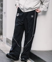 UMBRO アンブロ 裾スピンドルパイピングナイロンイージーパンツ/ワイドトラックパンツ 16394【セットアップ可能】