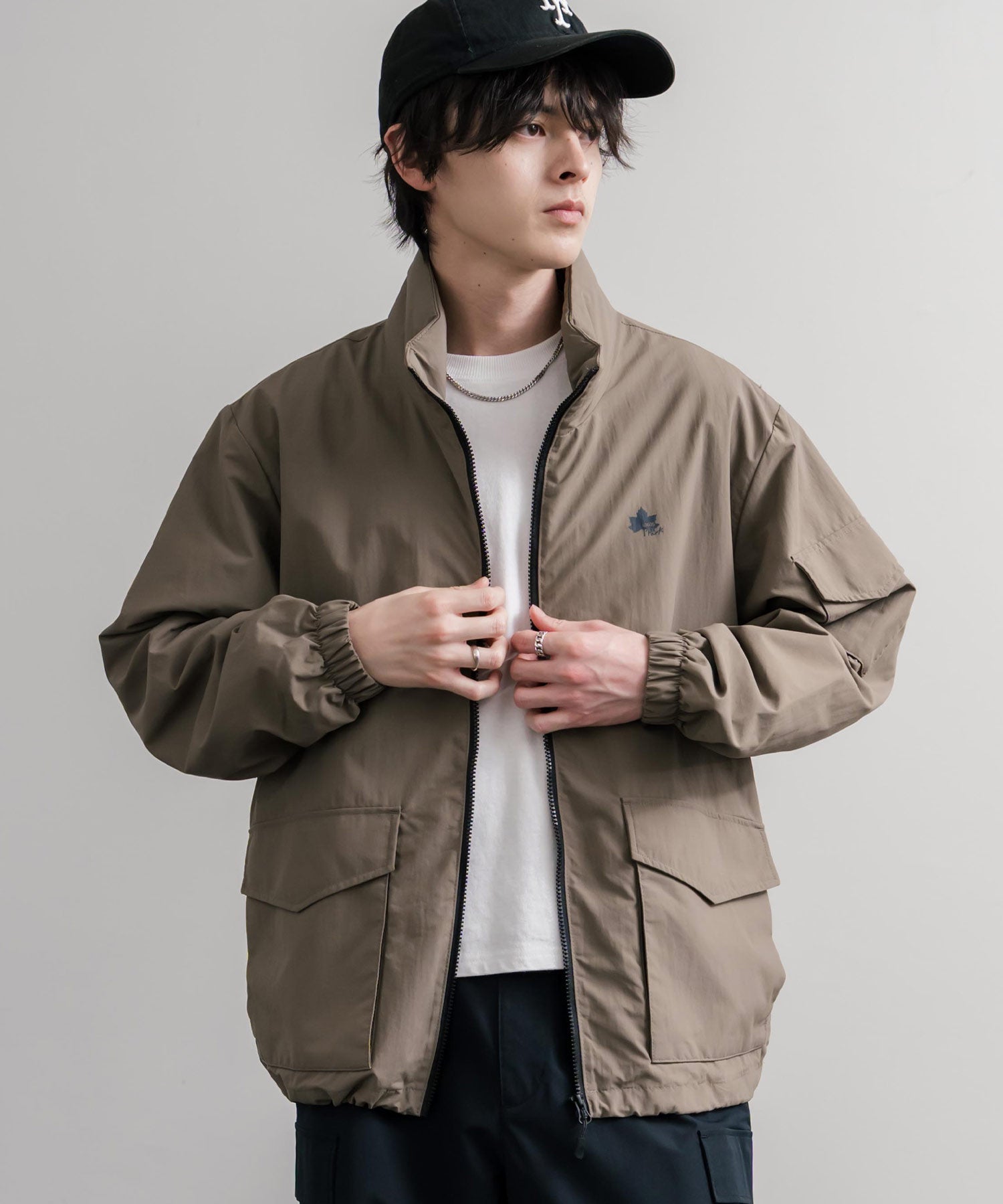 LOGOS ロゴス オーバーサイズ撥水裏タフタワンポイントロゴスタンドネックナイロンブルゾン 16451