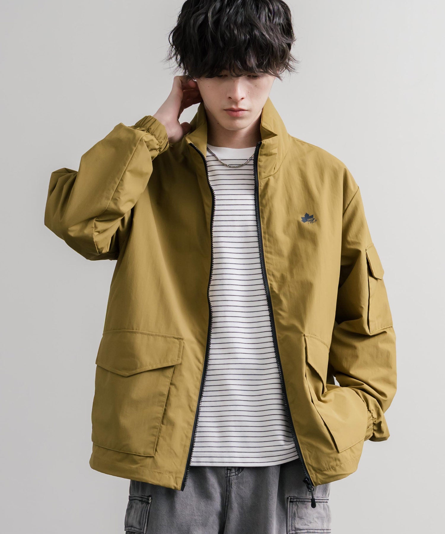 LOGOS ロゴス オーバーサイズ撥水裏タフタワンポイントロゴスタンドネックナイロンブルゾン 16451