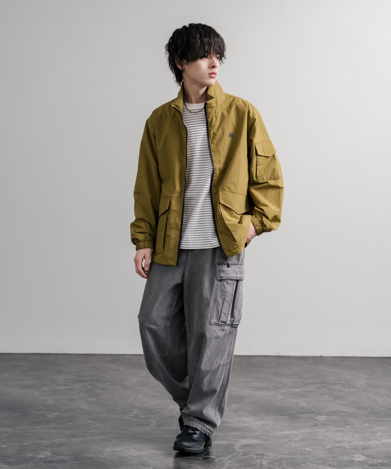 LOGOS ロゴス オーバーサイズ撥水裏タフタワンポイントロゴスタンドネックナイロンブルゾン 16451