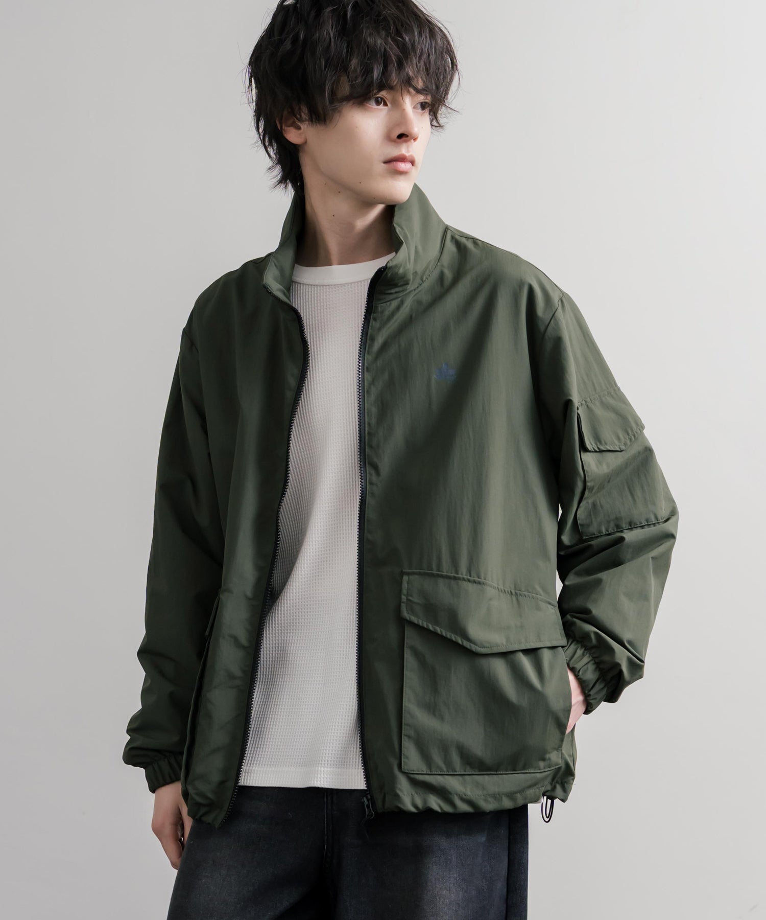 LOGOS ロゴス オーバーサイズ撥水裏タフタワンポイントロゴスタンドネックナイロンブルゾン 16451