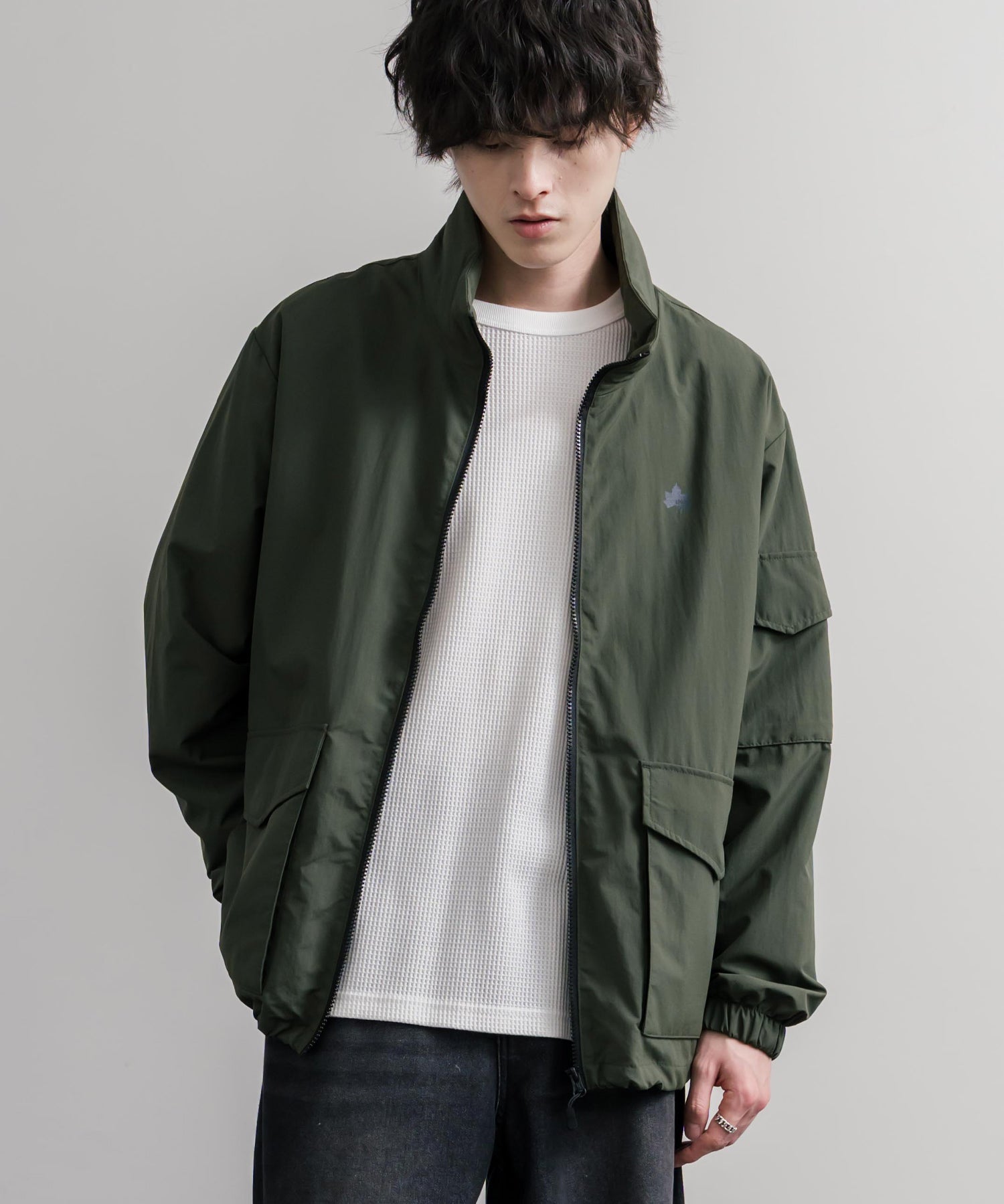 LOGOS ロゴス オーバーサイズ撥水裏タフタワンポイントロゴスタンドネックナイロンブルゾン 16451