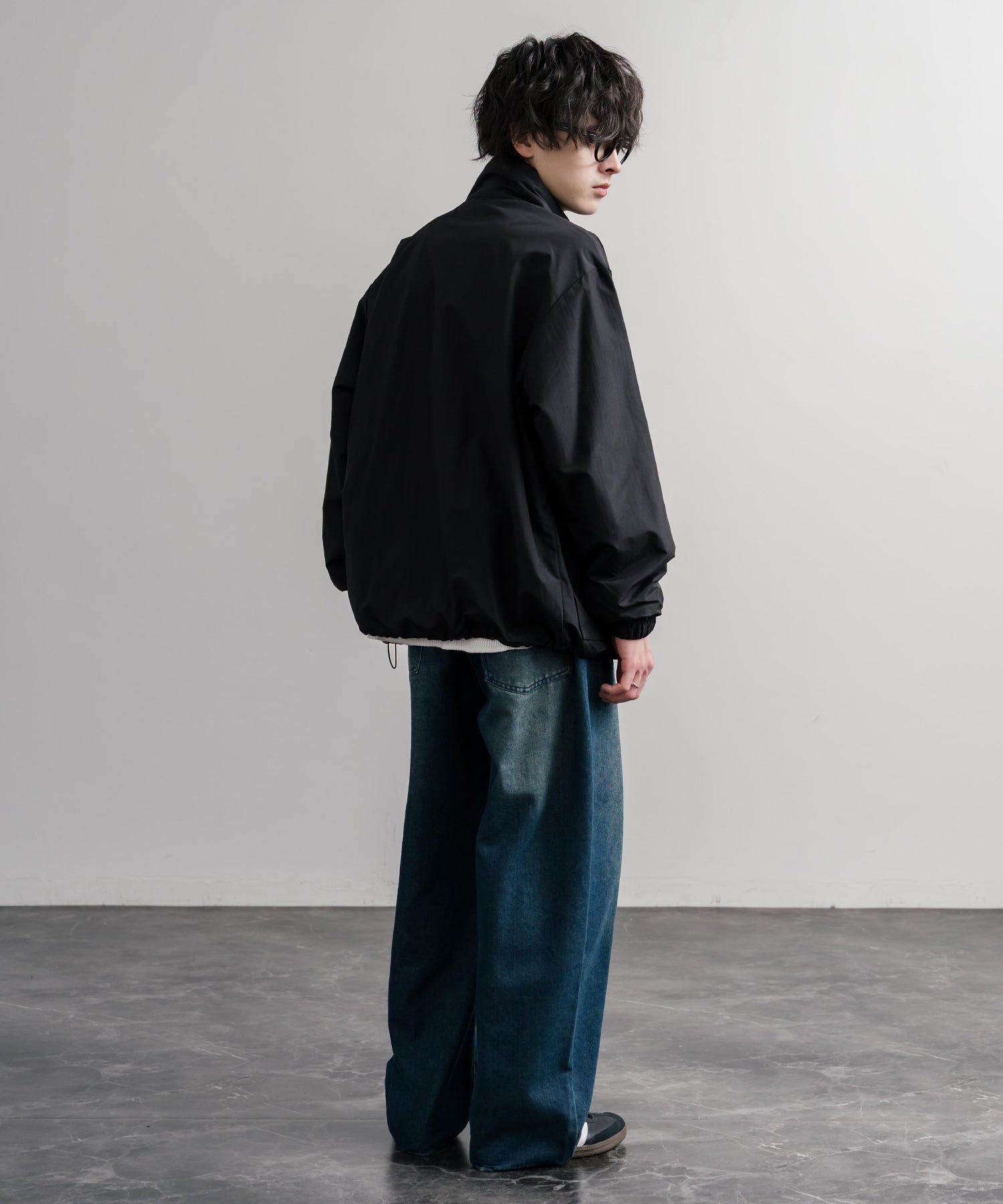 LOGOS ロゴス オーバーサイズ撥水裏タフタワンポイントロゴスタンドネックナイロンブルゾン 16451
