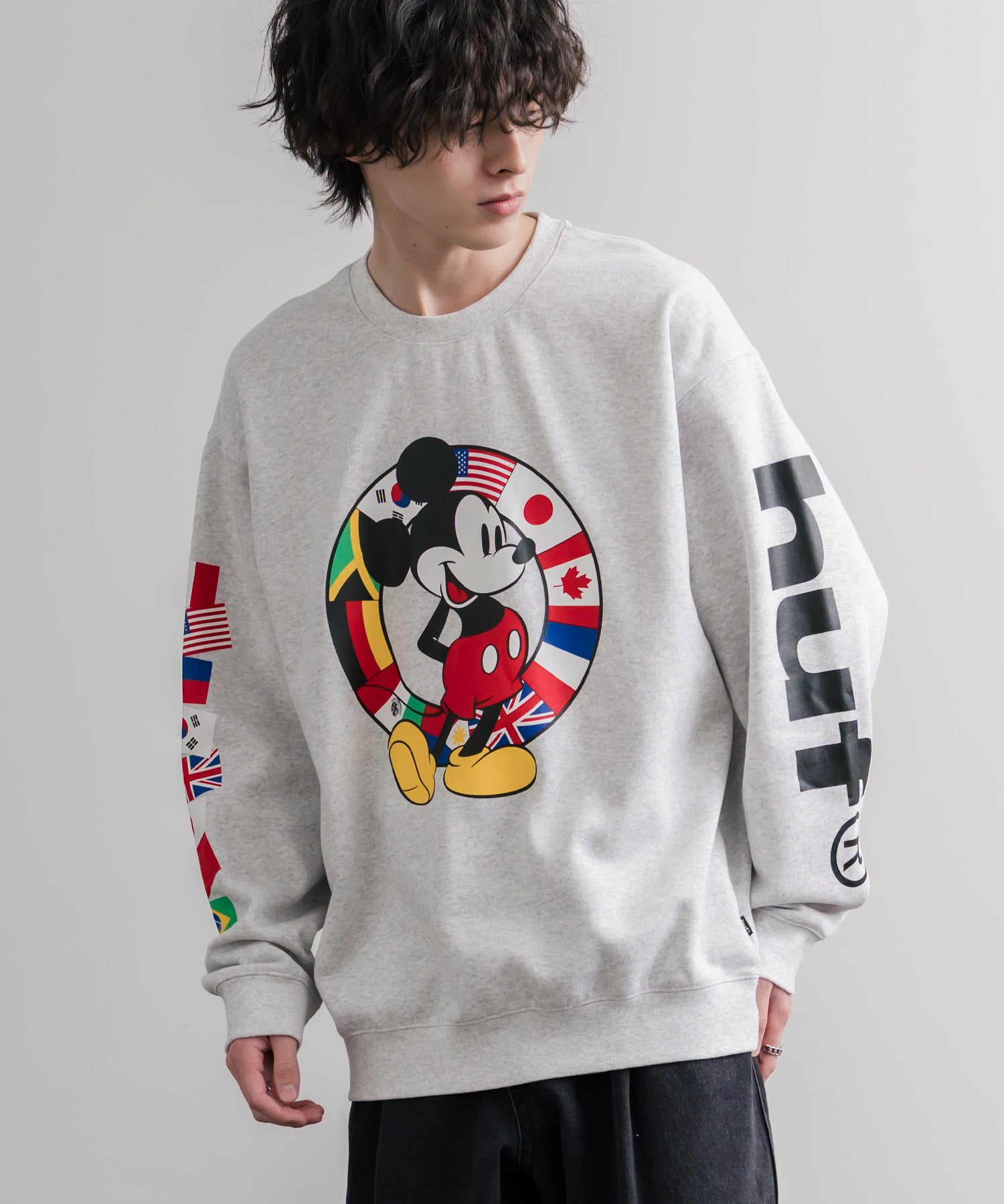 HUF ハフ オーバーサイズ裏起毛アソートプリント刺繍クルーネック長袖トレーナー 16462