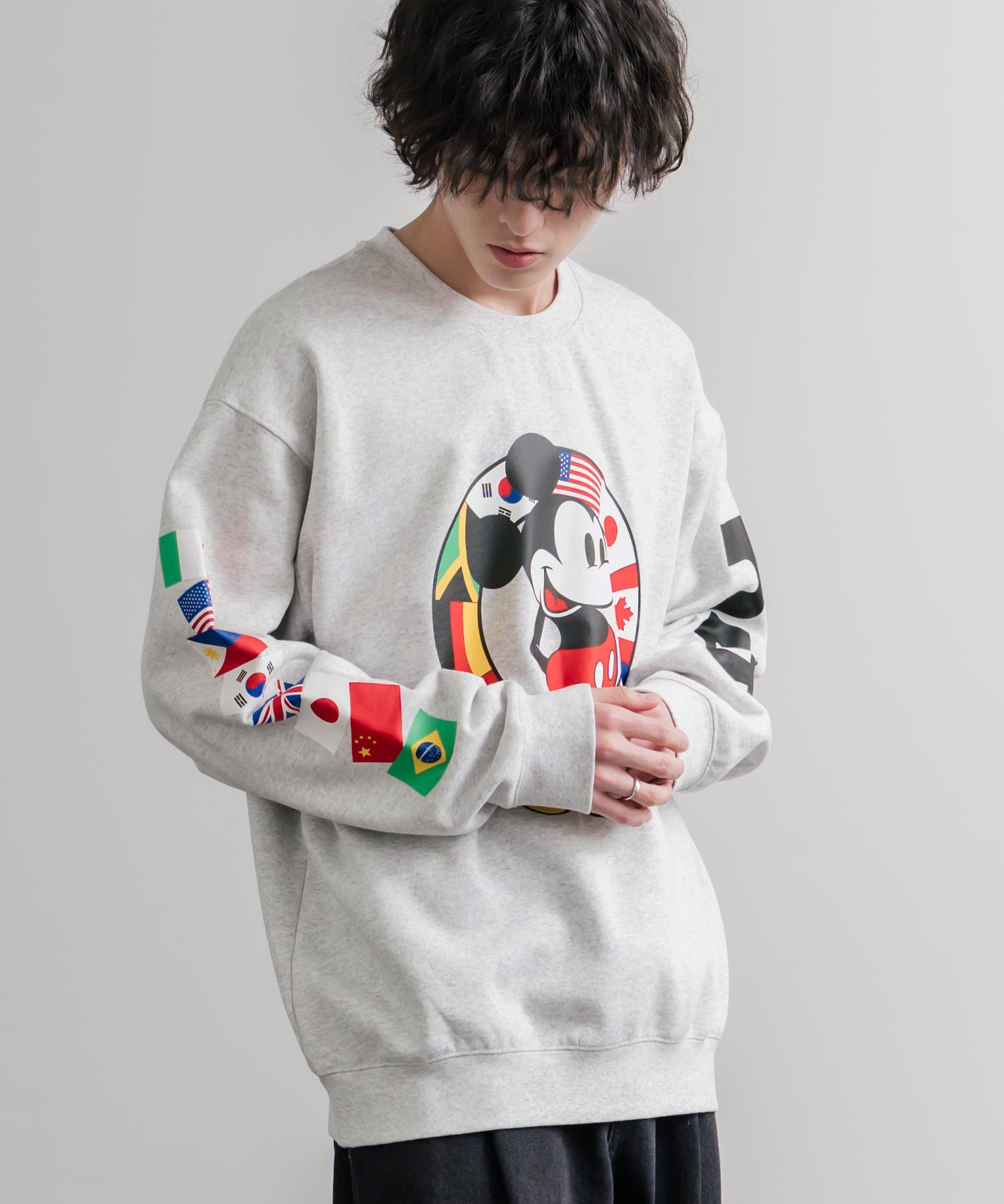 HUF ハフ オーバーサイズ裏起毛アソートプリント刺繍クルーネック長袖トレーナー 16462