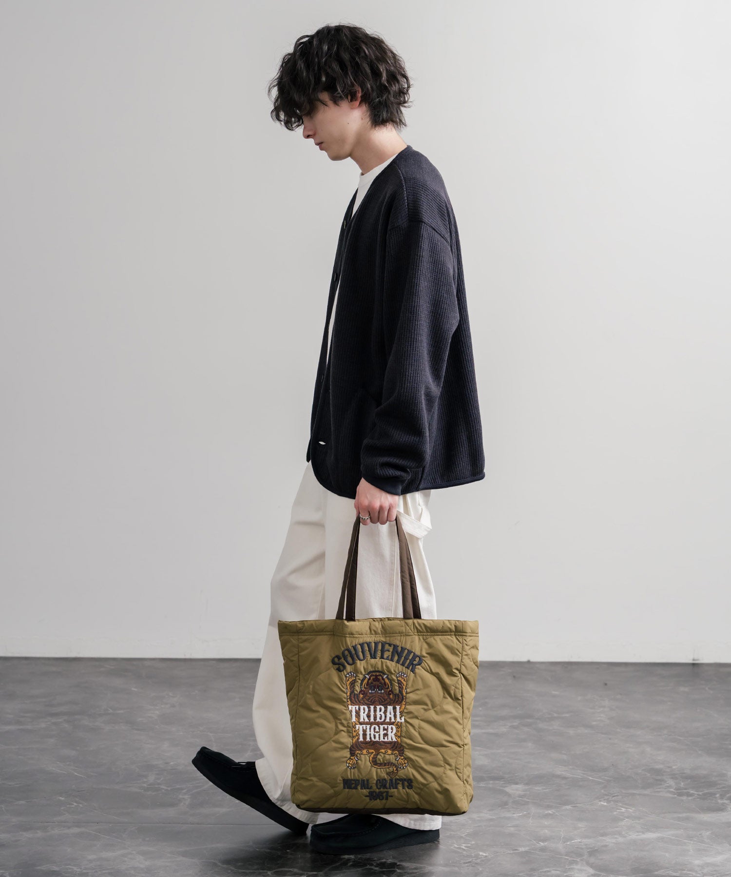 KRIFF MAYER クリフメイヤー スーベニア刺繍TOTE BAG/ひょうたん型キルティングナイロントートバッグ Z2615128 16466
