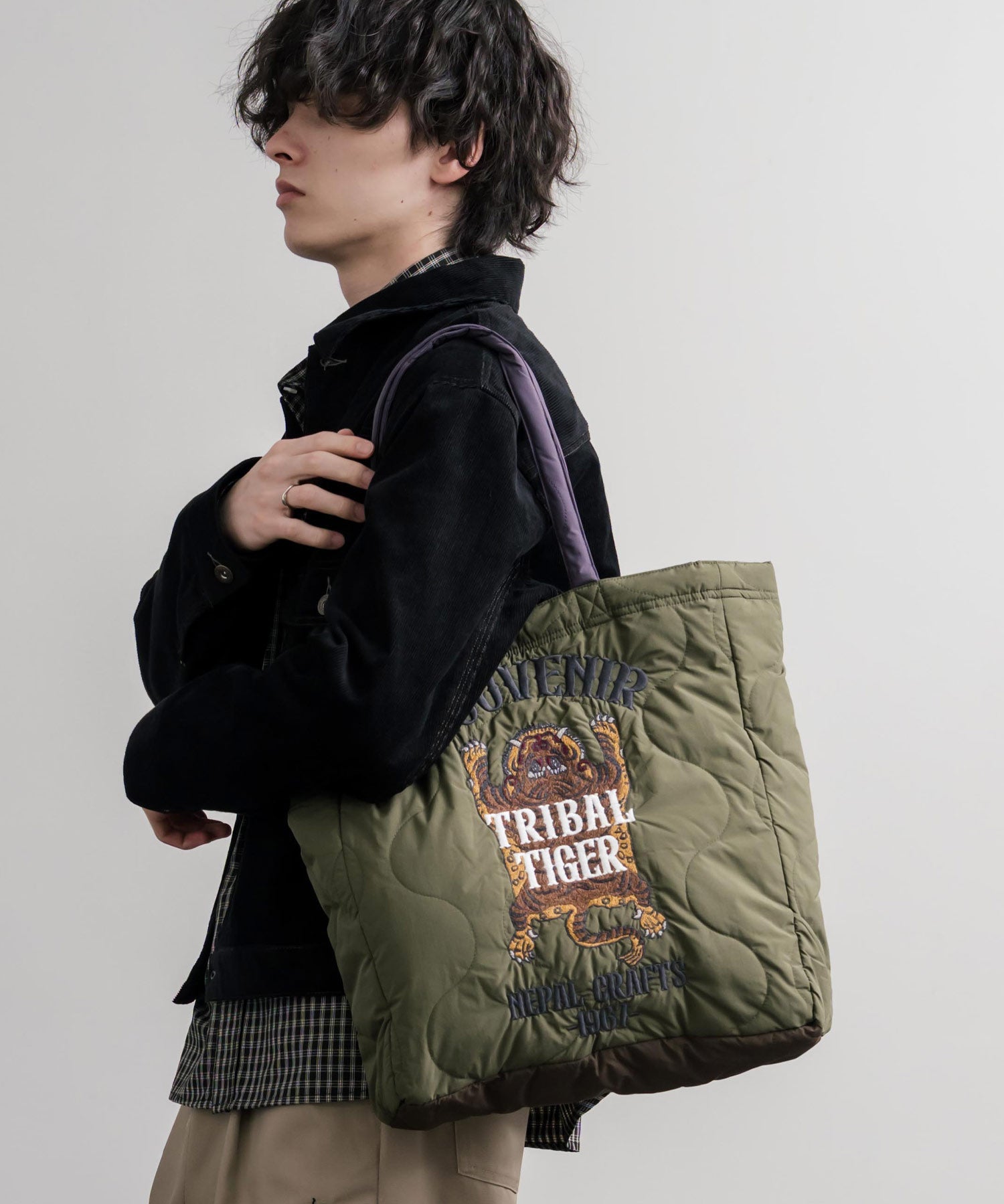 KRIFF MAYER クリフメイヤー スーベニア刺繍TOTE BAG/ひょうたん型キルティングナイロントートバッグ Z2615128 16466