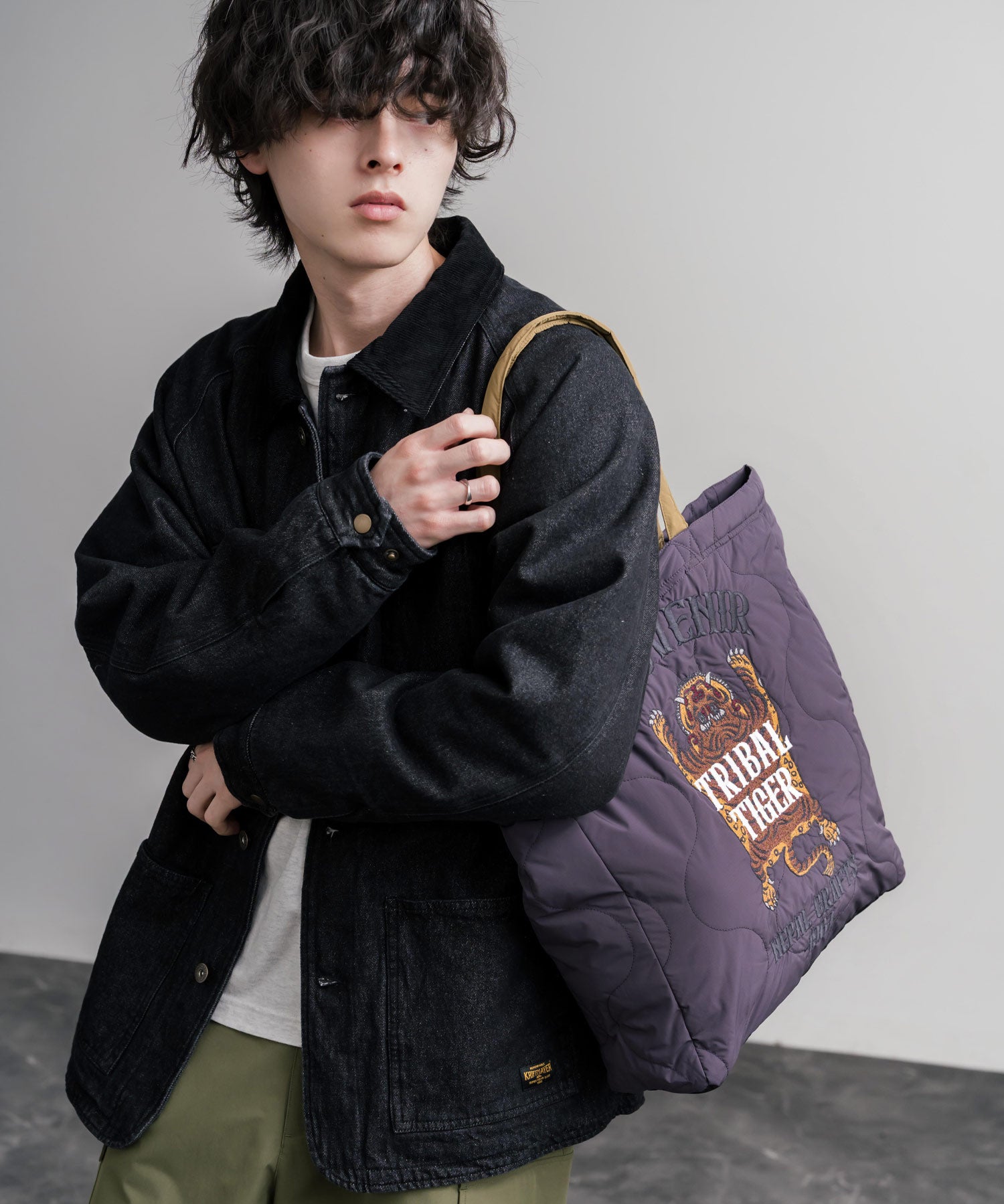KRIFF MAYER クリフメイヤー スーベニア刺繍TOTE BAG/ひょうたん型キルティングナイロントートバッグ Z2615128 16466