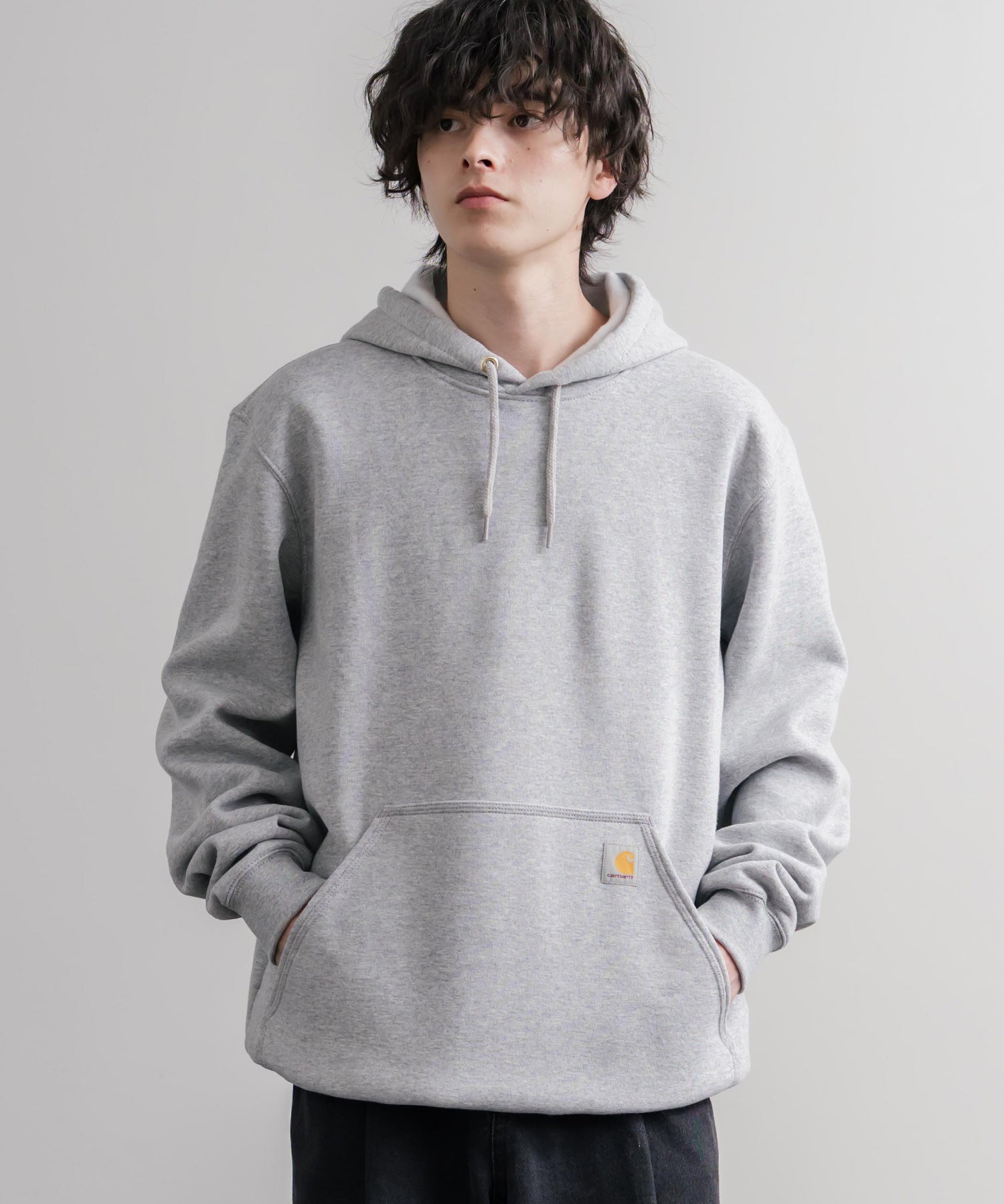 Carhartt カーハート MIDWEIGHT HOODED SWEAT/オーバーサイズ裏起毛ワンポイントロゴ長袖プルオーバーパーカー 16473