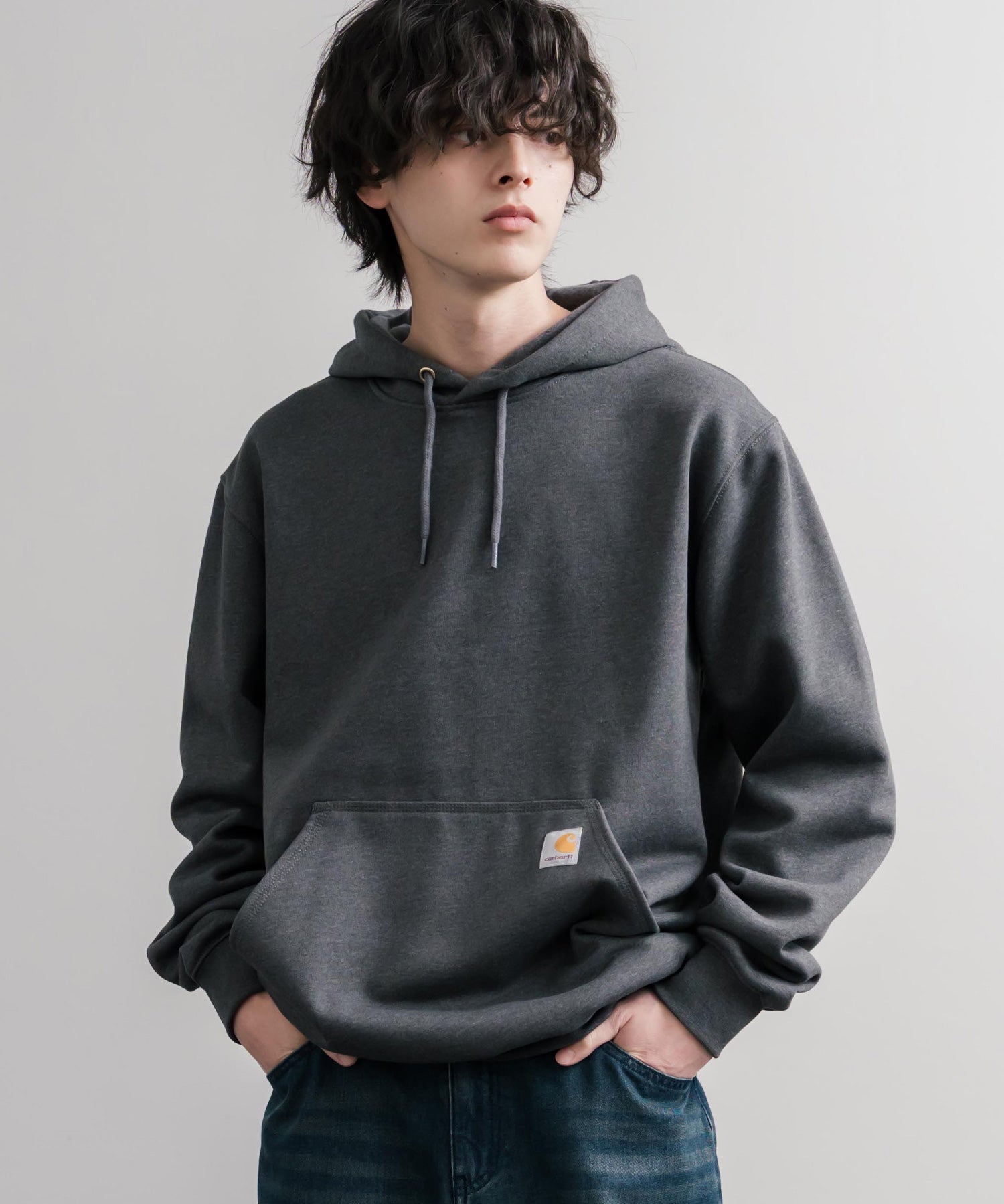 Carhartt カーハート MIDWEIGHT HOODED SWEAT/オーバーサイズ裏起毛ワンポイントロゴ長袖プルオーバーパーカー 16473