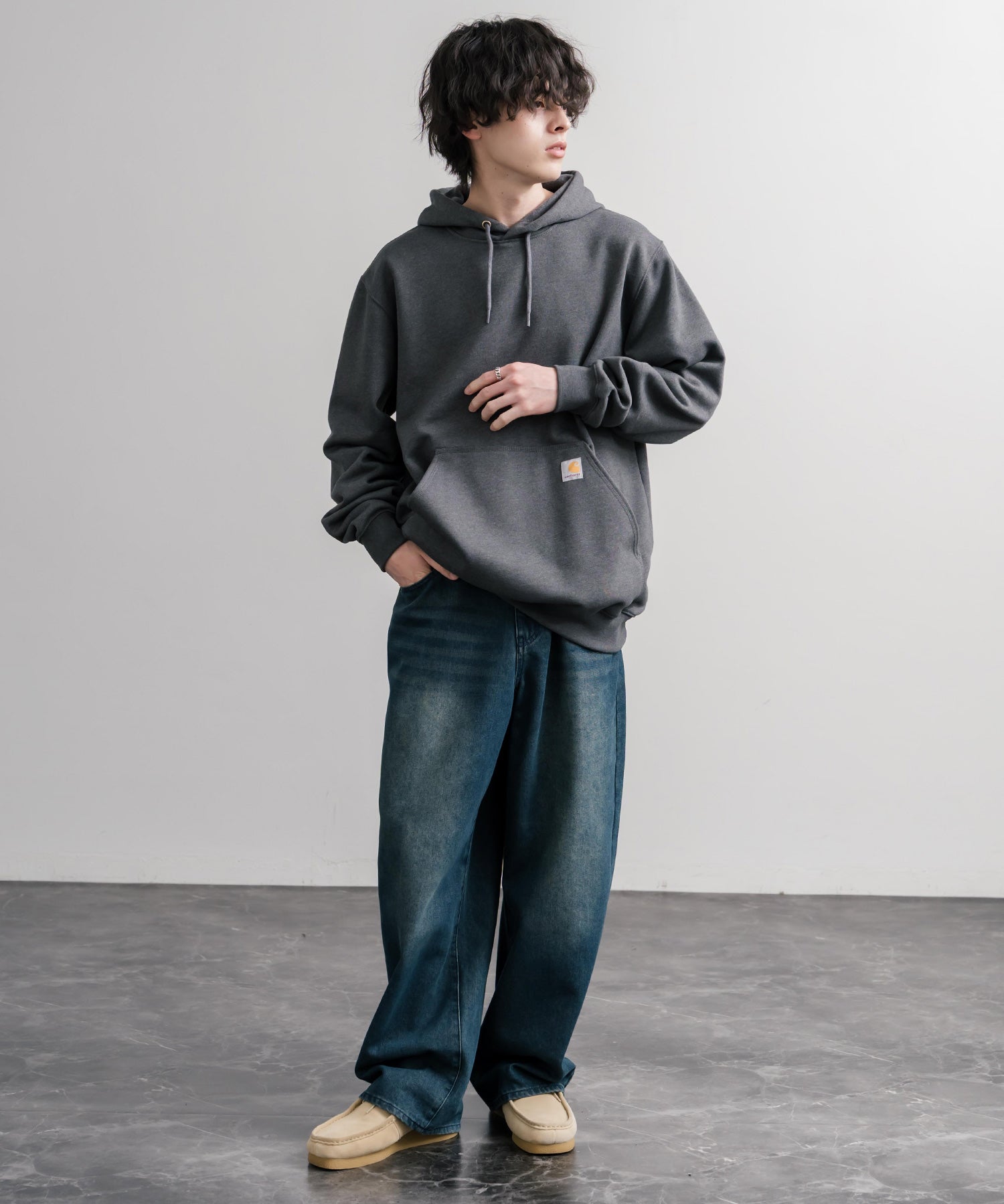 Carhartt カーハート MIDWEIGHT HOODED SWEAT/オーバーサイズ裏起毛ワンポイントロゴ長袖プルオーバーパーカー 16473