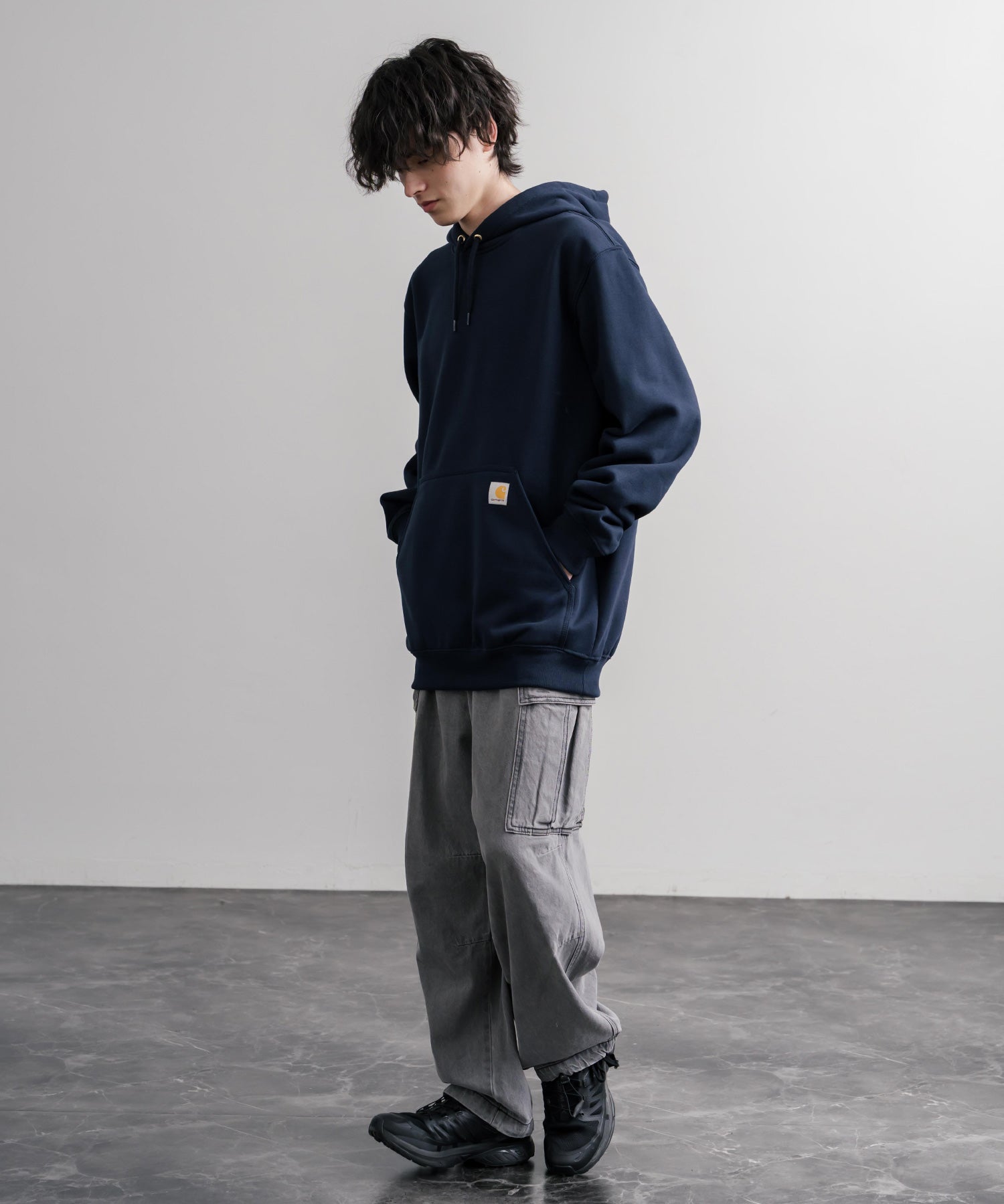 Carhartt カーハート MIDWEIGHT HOODED SWEAT/オーバーサイズ裏起毛ワンポイントロゴ長袖プルオーバーパーカー 16473