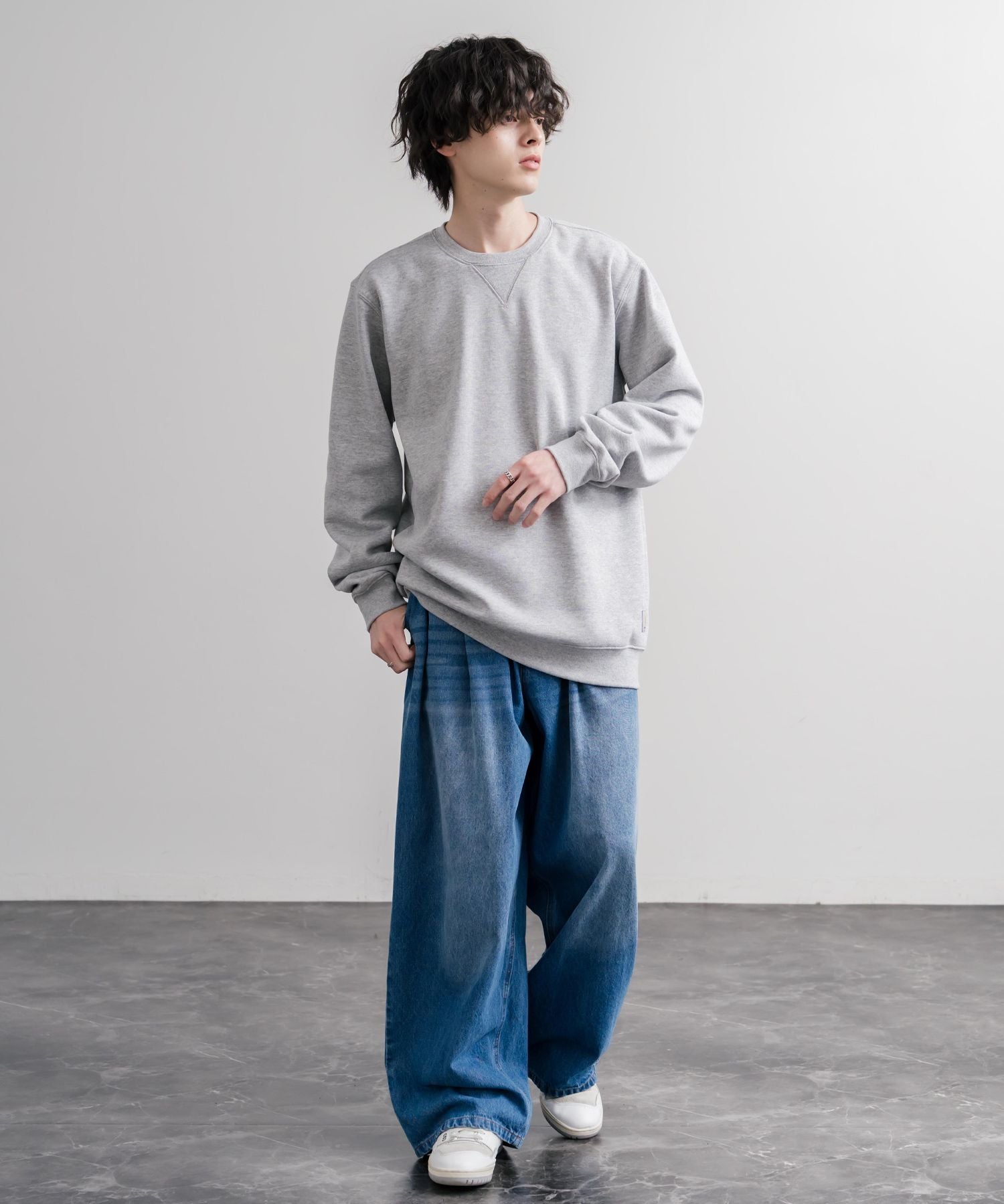 Carhartt カーハート MIDWEIGHT CREW NECK SWEAT/オーバーサイズ裏起毛ワンポイントロゴ長袖トレーナー 16474