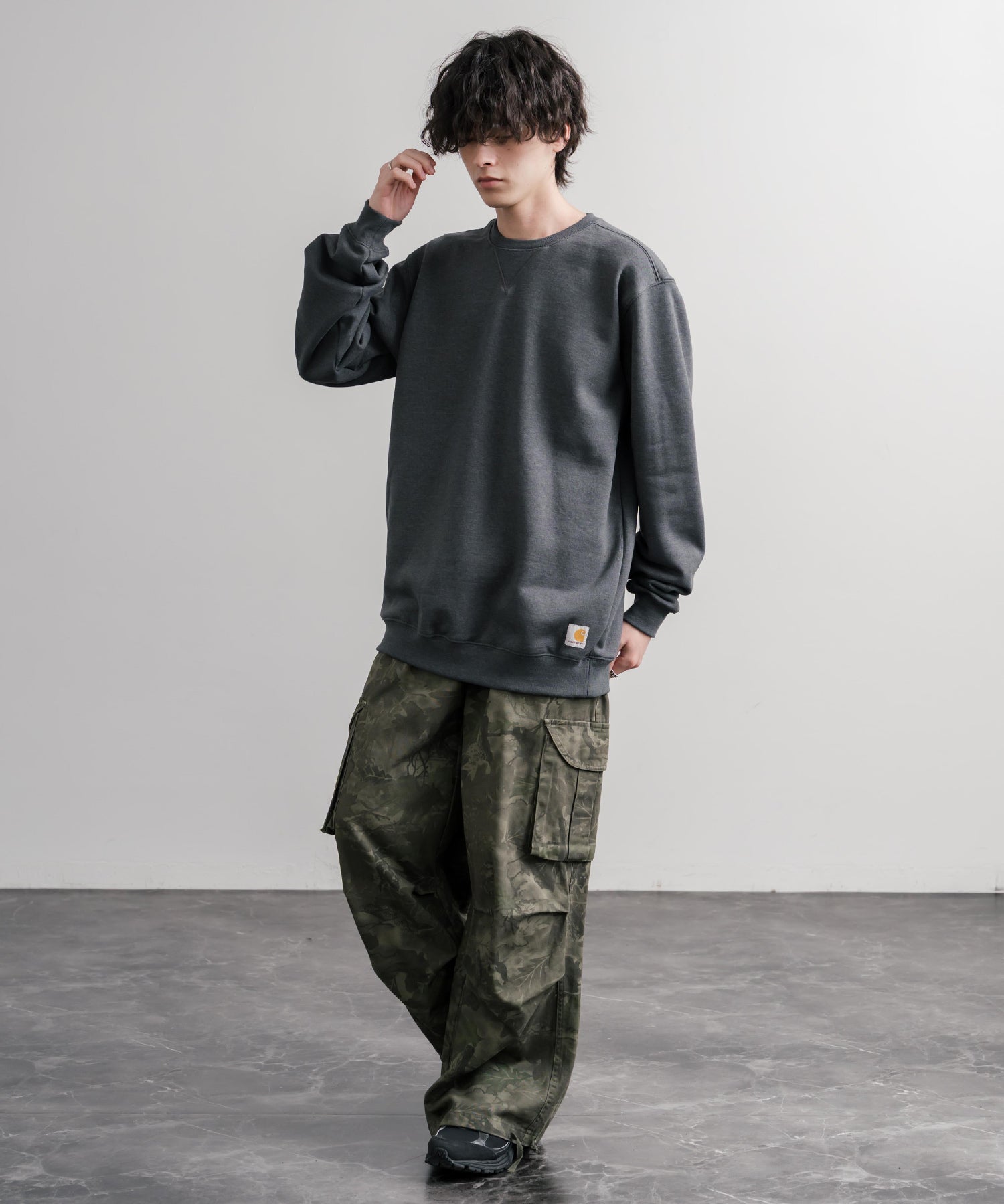 Carhartt カーハート MIDWEIGHT CREW NECK SWEAT/オーバーサイズ裏起毛ワンポイントロゴ長袖トレーナー 16474