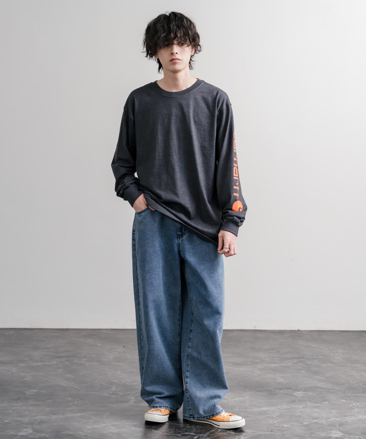 Carhartt カーハート HEAVYWEIGHT LONG-SLEEVE T-SHIRTS/オーバーサイズヘビーウェイト袖ロゴプリント長袖クルーネックTシャツ 16475