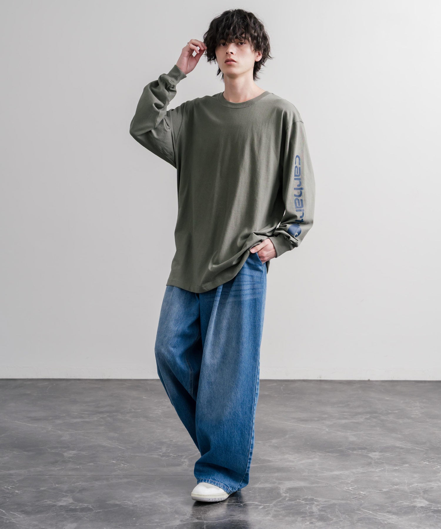 Carhartt カーハート HEAVYWEIGHT LONG-SLEEVE T-SHIRTS/オーバーサイズヘビーウェイト袖ロゴプリント長袖クルーネックTシャツ 16475