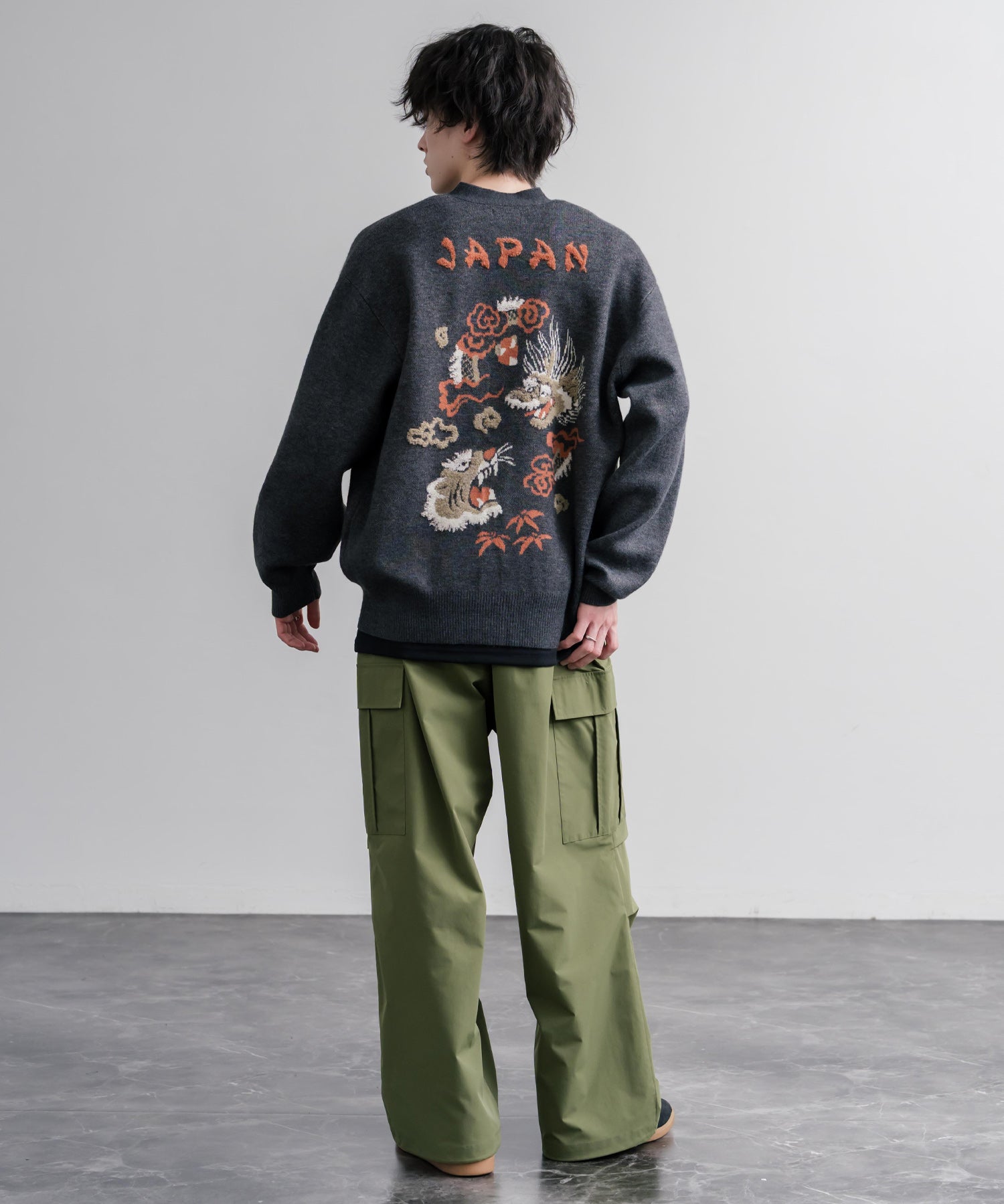 KRIFF MAYER クリフメイヤー オーバーサイズ龍虎刺繍もちのびV長袖ネックニットカーディガン 2623100 16539