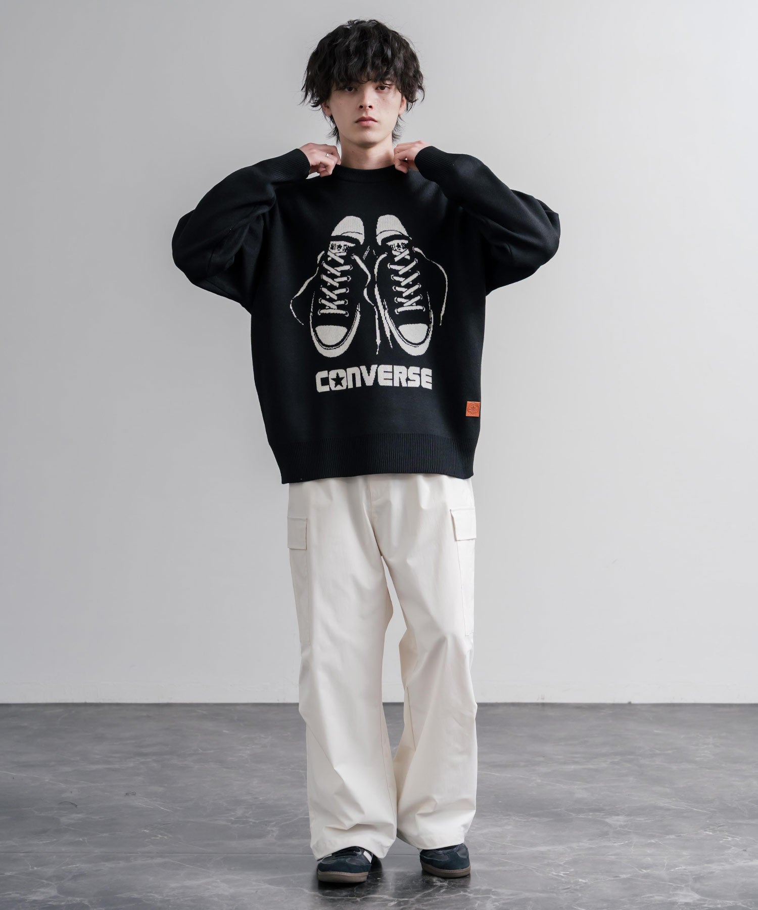 CONVERSE コンバース オーバーサイズダブルジャガードシューズロゴクルーネック長袖ニットセーター 16560