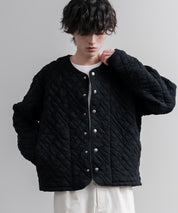 Upscape Audience アップスケープオーディエンス 日本製 国産 尾州ダイヤ柄コットンキルトフィンガーホール付きノーカラースナップボタンジャケット AUD7419 16567