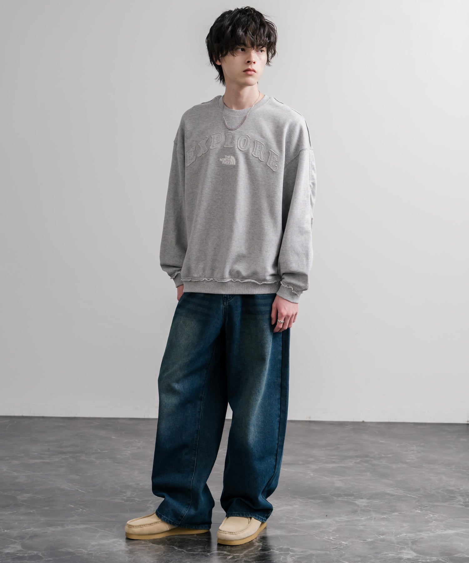 日本未展開モデル THE NORTH FACE ザ・ノースフェイス WHITE LABEL ホワイトレーベル EXPLORE SWEATSHIRTS アップリケ刺繍裏毛長袖スウェット/アーチロゴトレーナー 16595