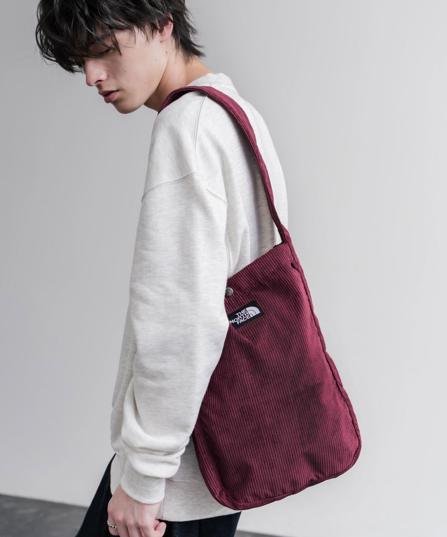 THE NORTH FACE ザ・ノースフェイス FLUID TOTE_PLUS コーデュロイトートバッグ/ロゴワッペンワンショルダーバッグ 16611
