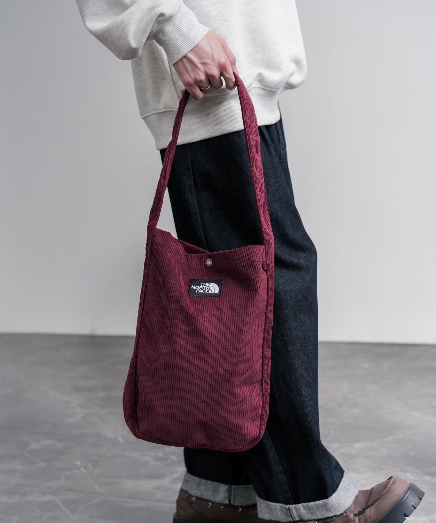 THE NORTH FACE ザ・ノースフェイス FLUID TOTE_PLUS コーデュロイトートバッグ/ロゴワッペンワンショルダーバッグ 16611