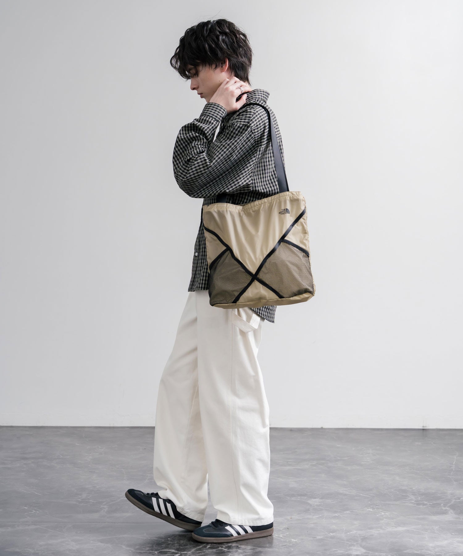 THE NORTH FACE ザ・ノースフェイス ULTRA-Z SHOULDER BAG M コーデュラナイロンショルダーバッグ/トートバッグ 16613