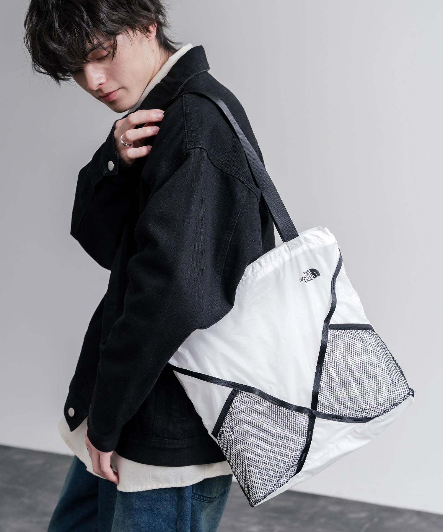 THE NORTH FACE ザ・ノースフェイス ULTRA-Z SHOULDER BAG M コーデュラナイロンショルダーバッグ/トートバッグ 16613