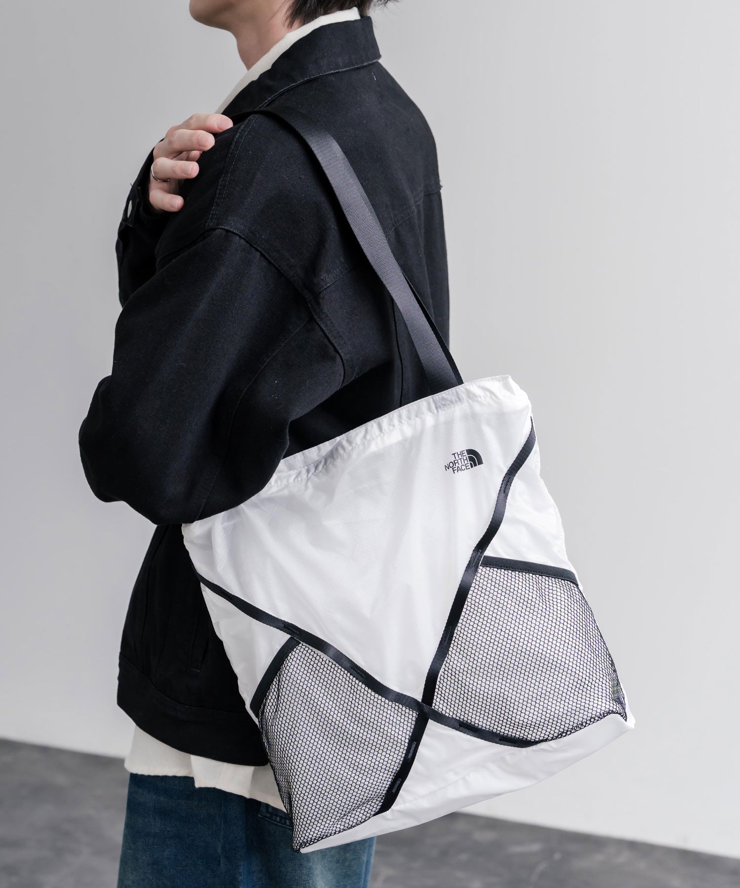 THE NORTH FACE ザ・ノースフェイス ULTRA-Z SHOULDER BAG M コーデュラナイロンショルダーバッグ/トートバッグ 16613