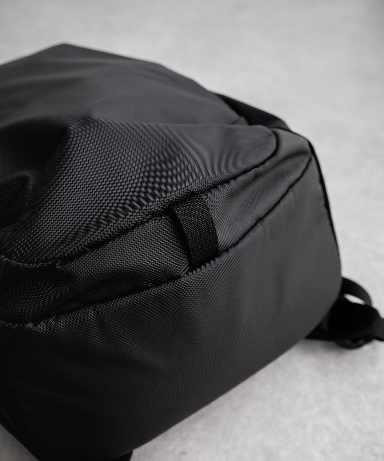 Patagonia ATOM DAY PACK 24L ワンポイントロゴバックパック リュックサック 16216