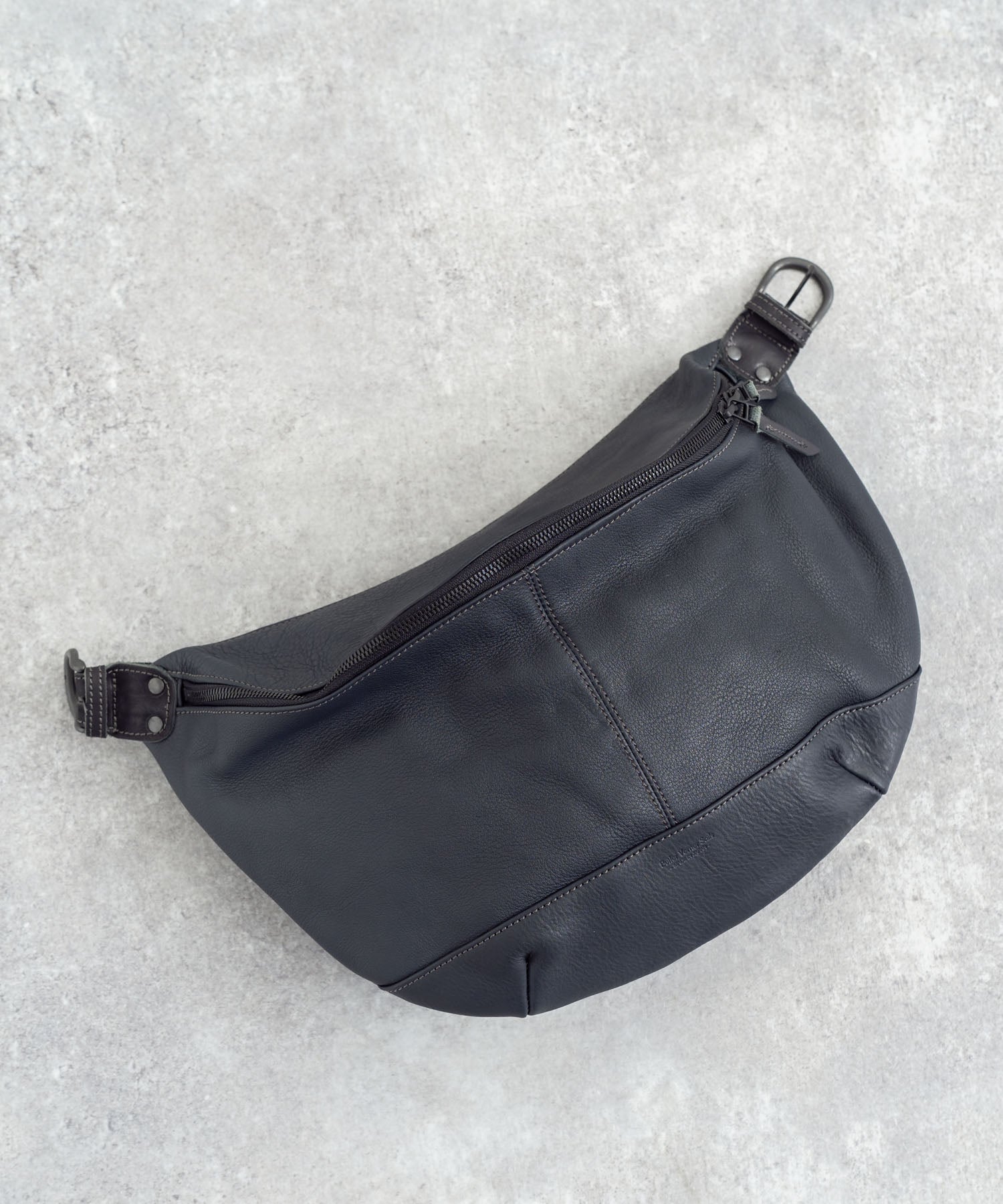 Butler Verner Sails バトラーバーナーセイルズ 日本製 国産 ヌメ革シュリンクワンショルダー JA-2045 7204