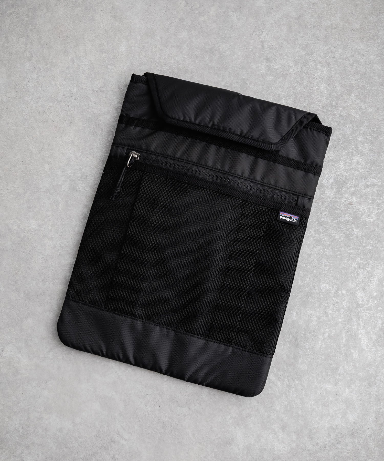 Patagonia ATOM DAY PACK 24L ワンポイントロゴバックパック リュックサック 16216